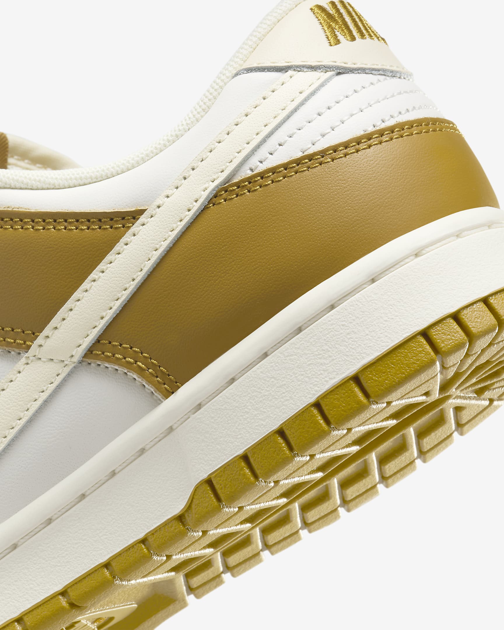 Nike Dunk Low Retro Herenschoenen - Bronzine/Saturn Gold/Sail/Coconut Milk