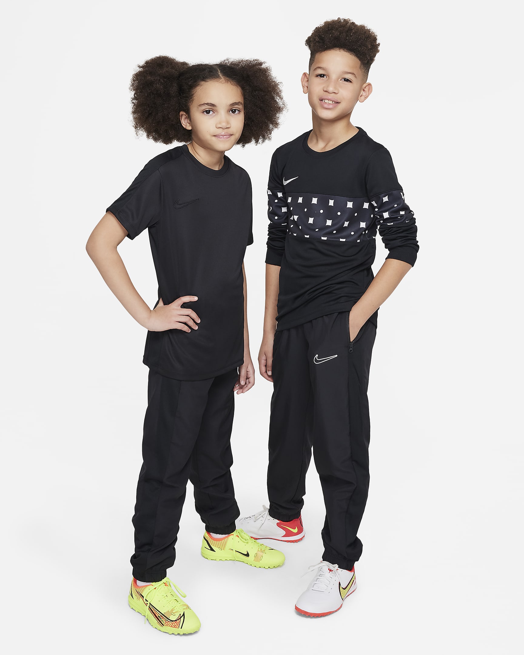 Pants de fútbol para niños talla grande Nike Dri-FIT Academy23. Nike.com