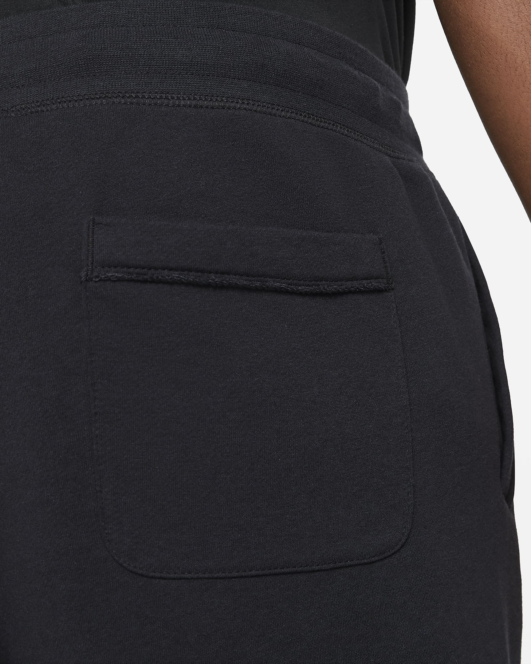 Nike Sportswear Alumni Men's French Terry Shorts. Nike LU