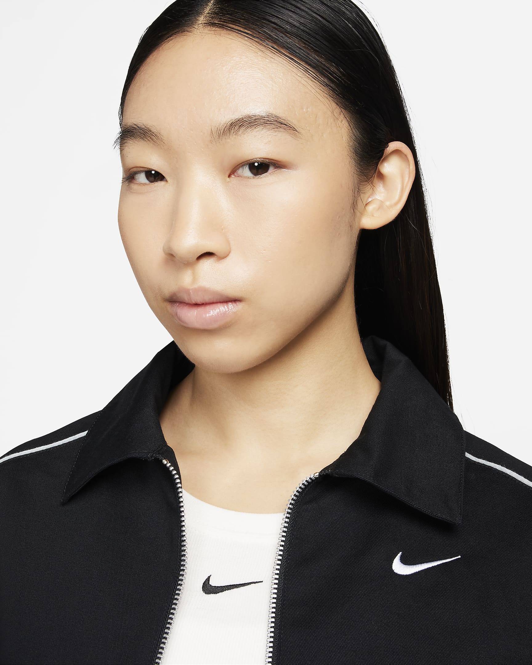 Nike Sportswear Women's Woven Jacket - Black/Light Pumice/White