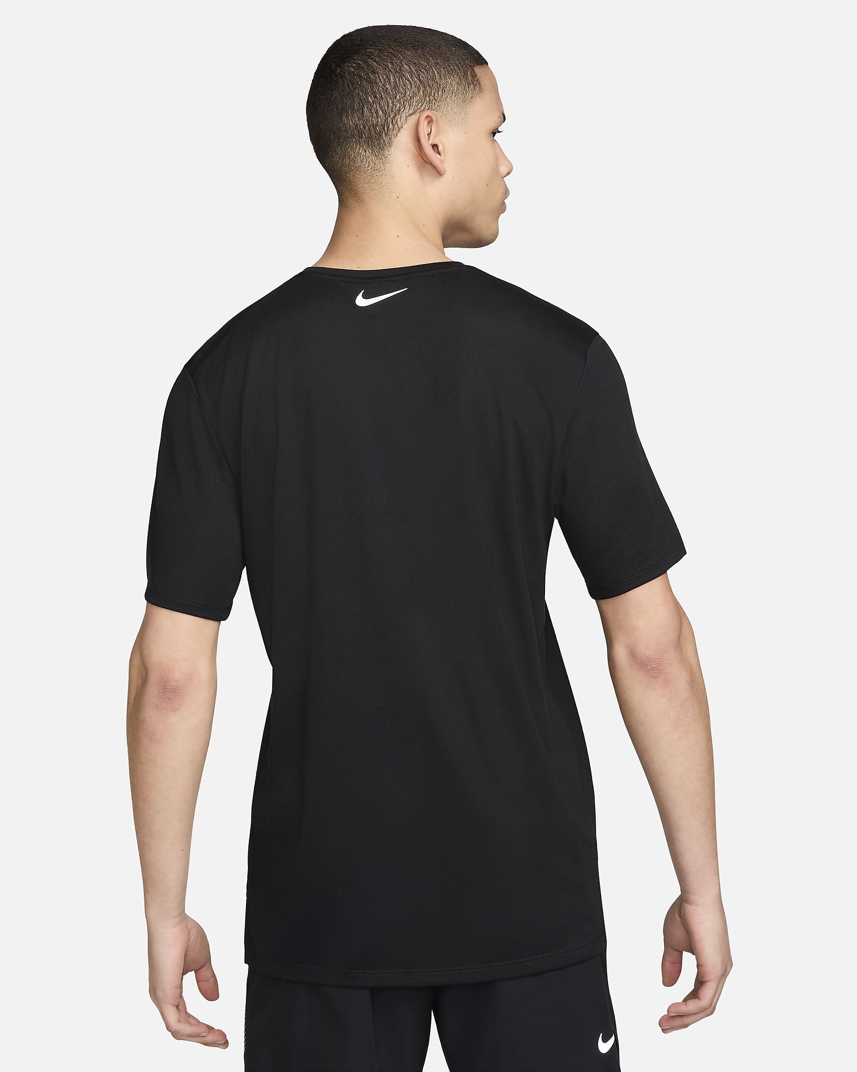 Nike Rise 365 Run Energy Men's Short-Sleeve Running Top - Black/Summit White