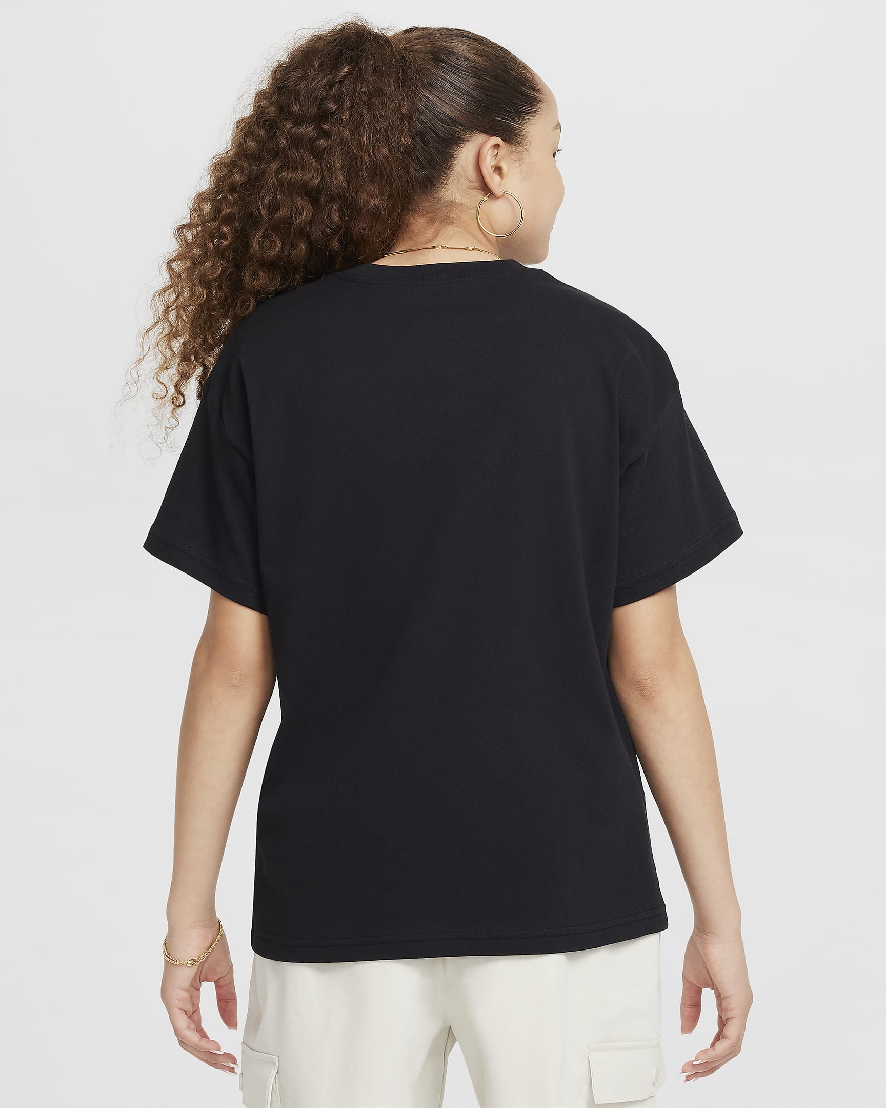 Nike Sportswear Essential T-Shirt (ältere Kinder, Mädchen) - Schwarz