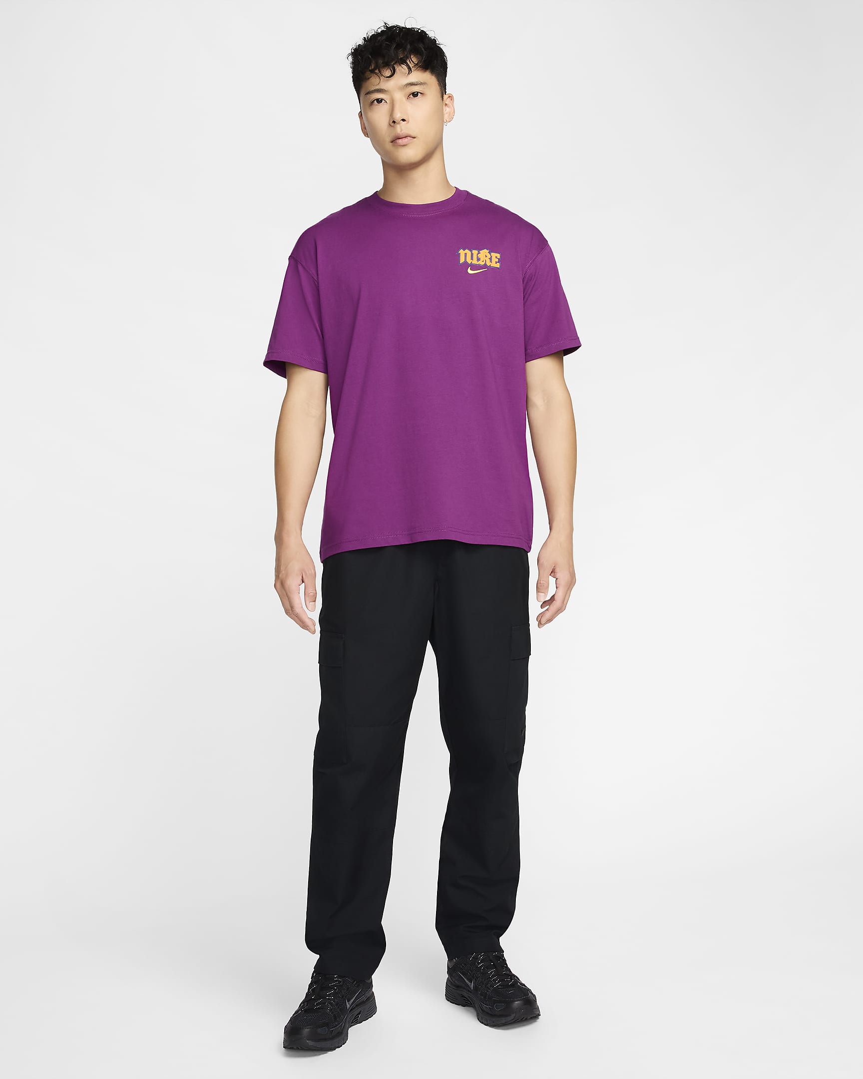 Nike Sportswear Men's Max90 T-Shirt - Viotech