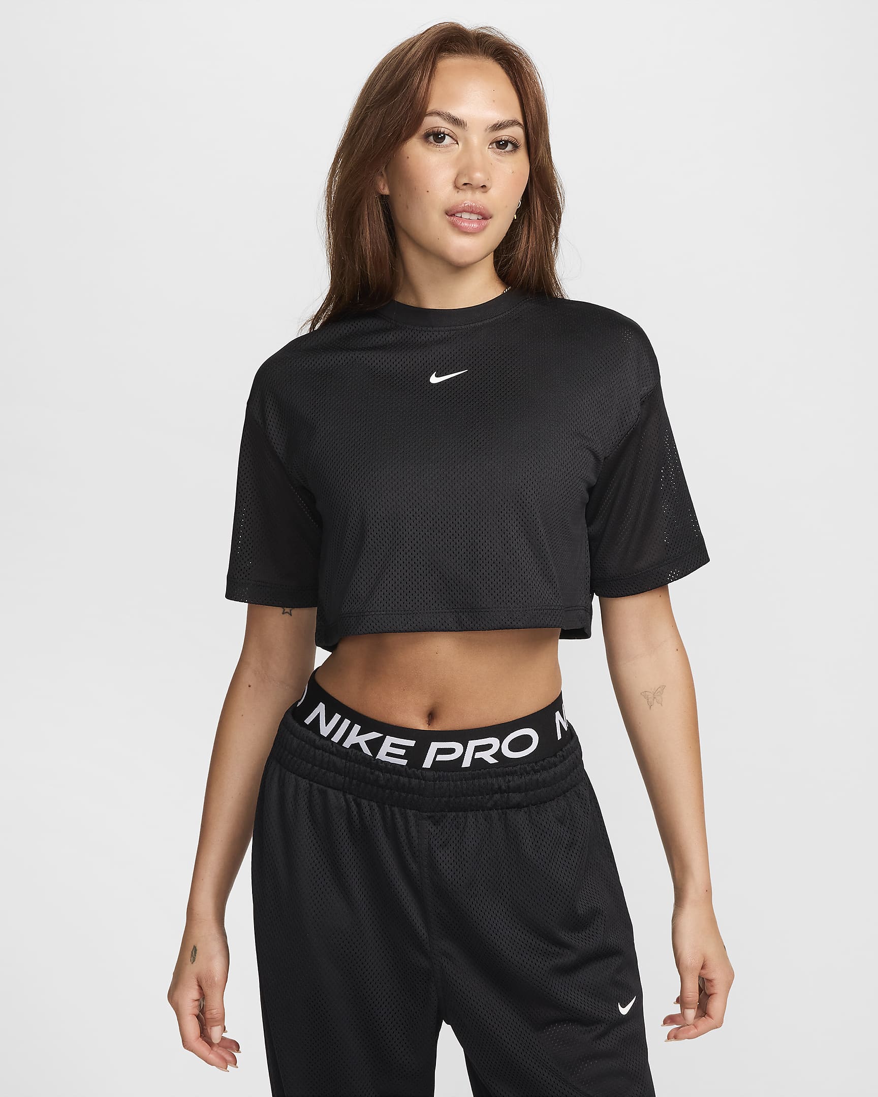 Nike Sportswear Kurz-T-Shirt aus Mesh (Damen) - Schwarz