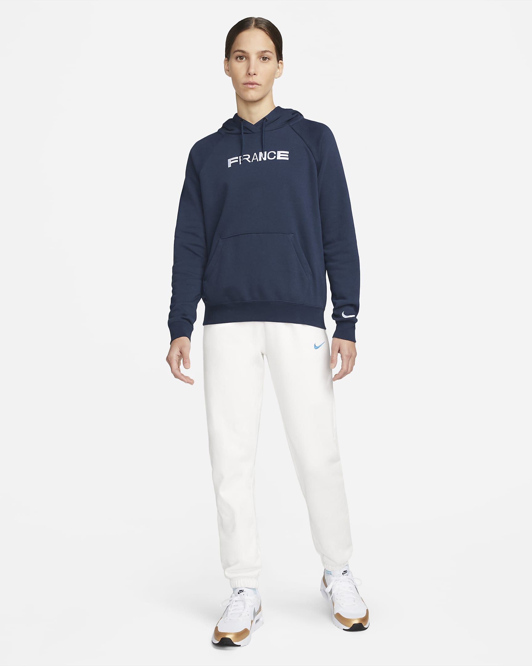 FFF Essential Women's Fleece Pullover Hoodie. Nike NL