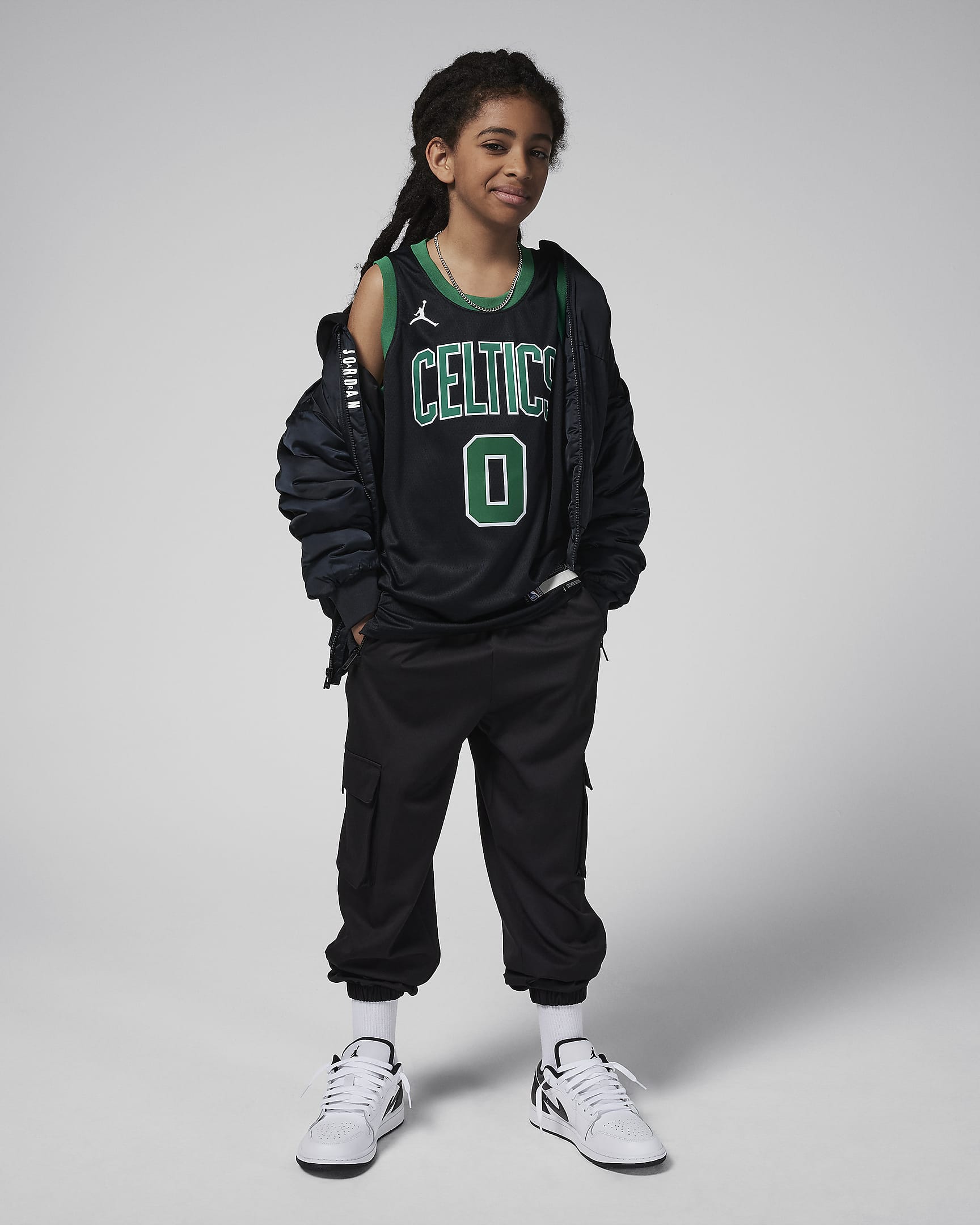 Boston Celtics Statement Edition Nike Dri-FIT Swingman mez nagyobb gyerekeknek - Fekete