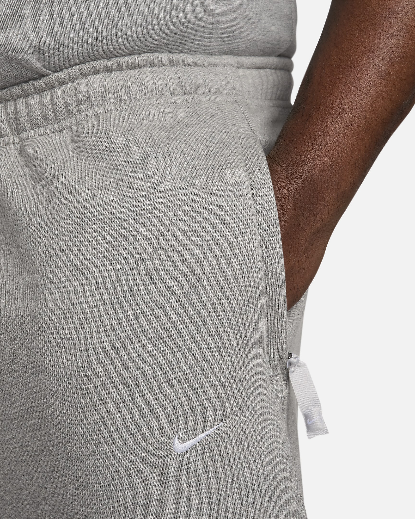 Nike Solo Swoosh Men's Open-Hem Fleece Trousers - Dark Grey Heather/White