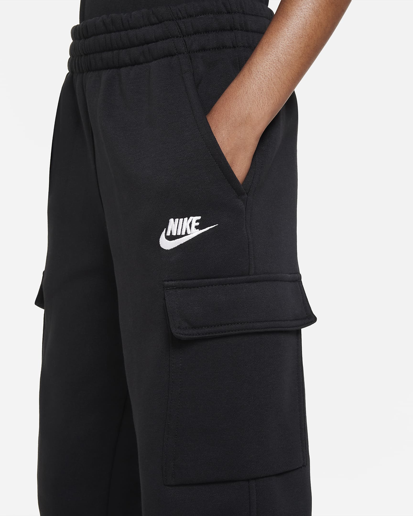 Nike Sportswear Club Fleece Older Kids' Cargo Trousers - Black/Black/White