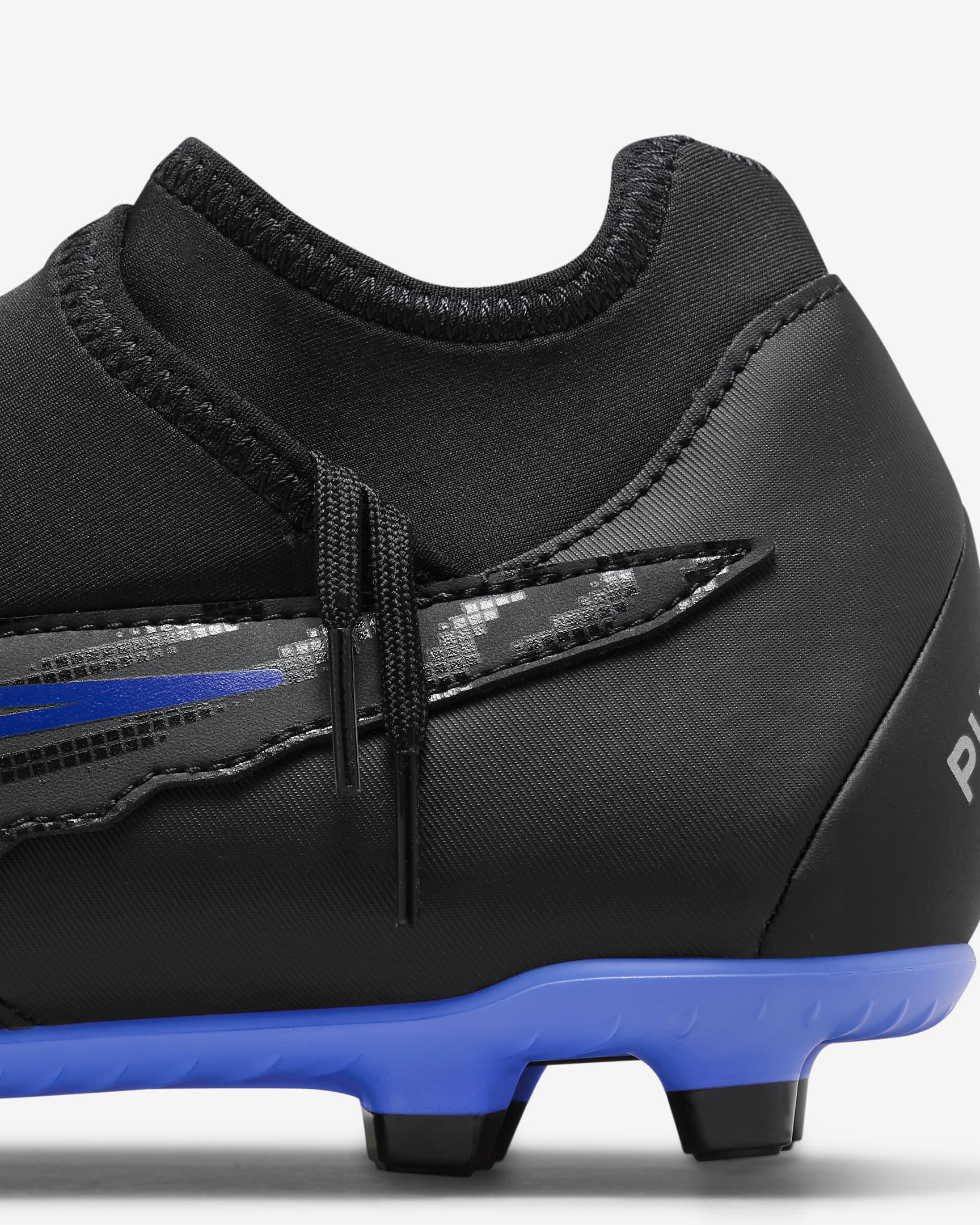 Nike Phantom GX Club MultiGround HighTop Football Boot. Nike BE