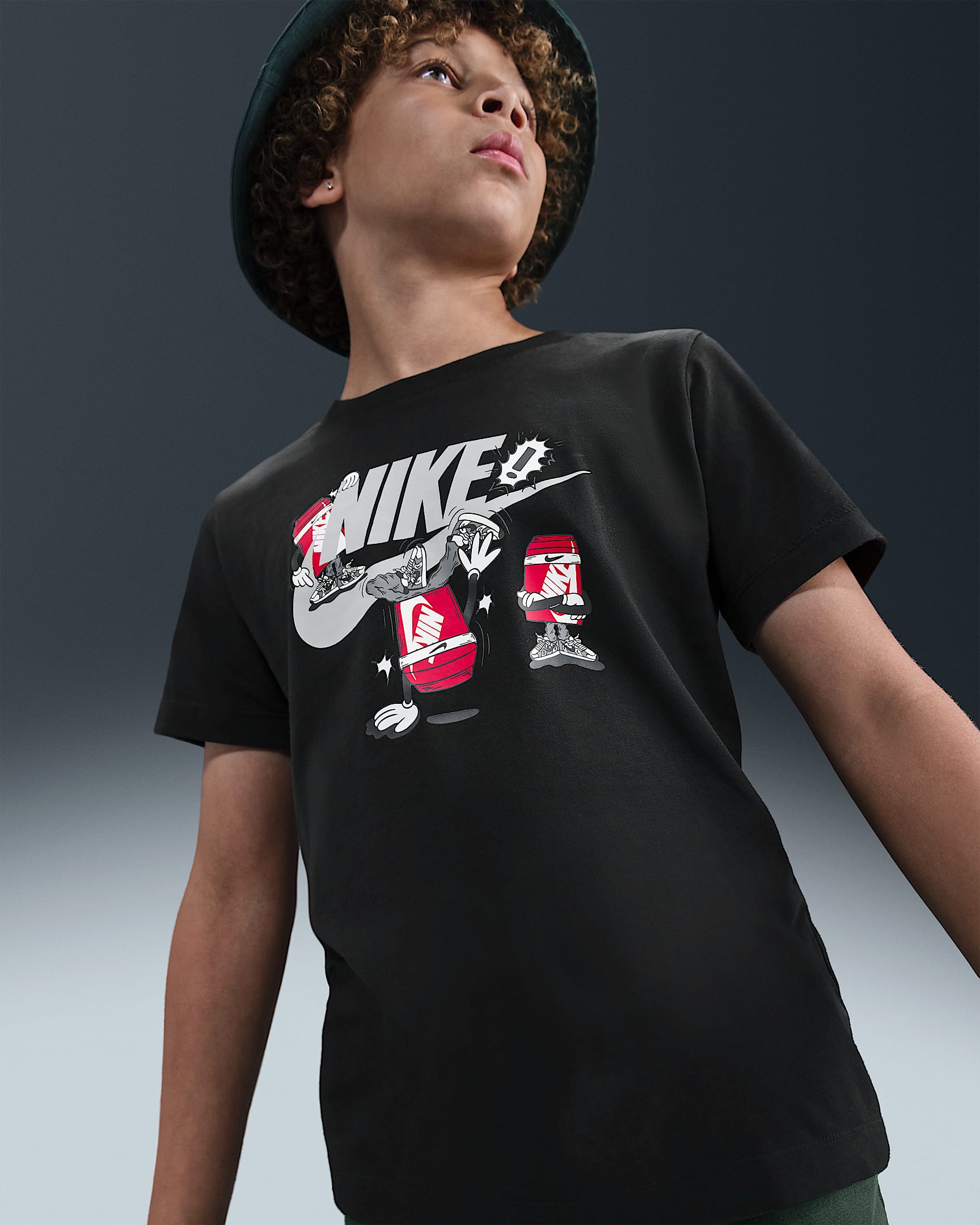 Nike Sportswear 大童 T 恤 - 黑色