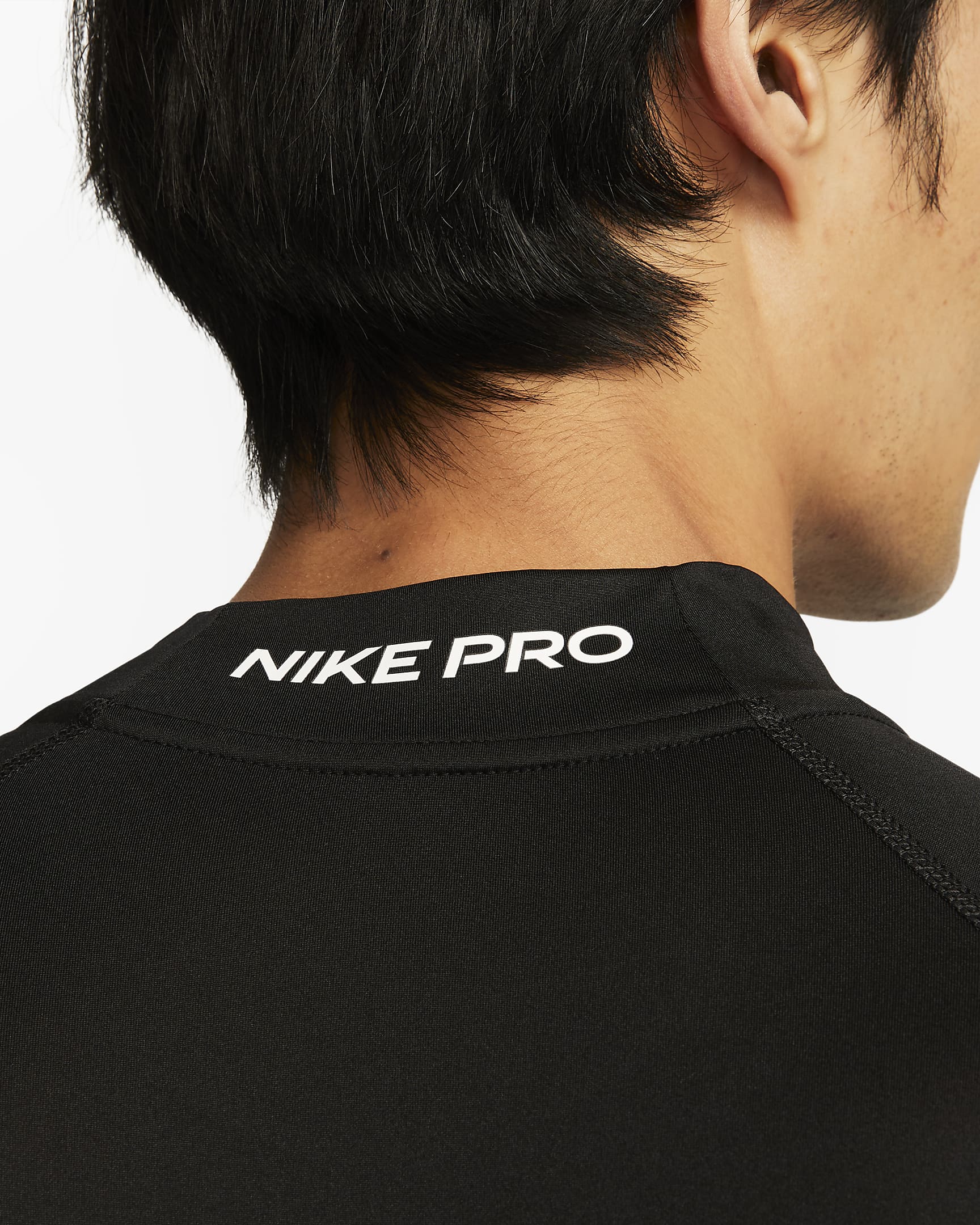 Nike Pro Dri-FIT Balıkçı Yakalı Uzun Kollu Erkek Fitness Üstü - Siyah/Beyaz