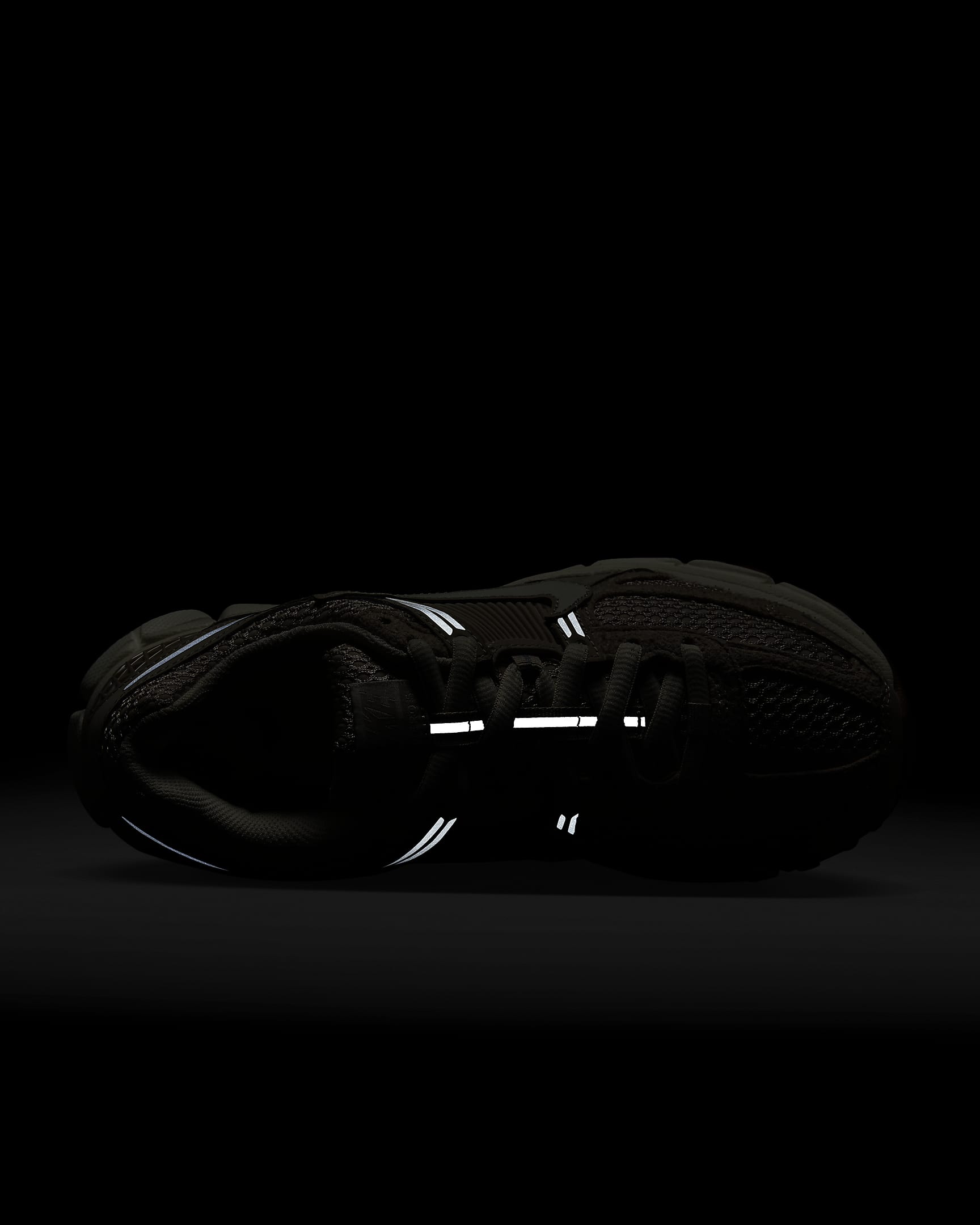 Nike Zoom Vomero 5 Women's Shoes. Nike JP