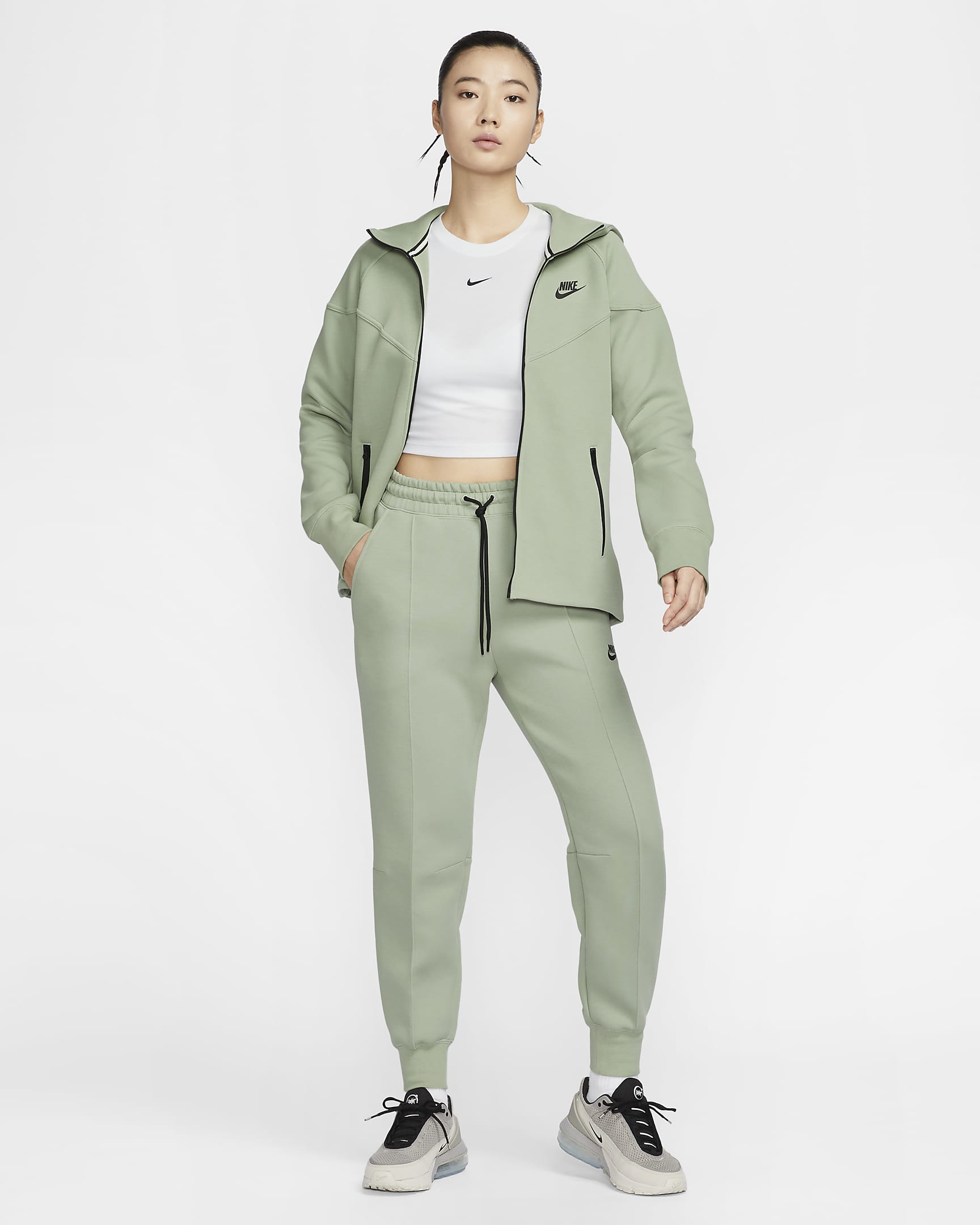 Nike Sportswear Tech Fleece Women's Mid-Rise Joggers - Jade Horizon/Black