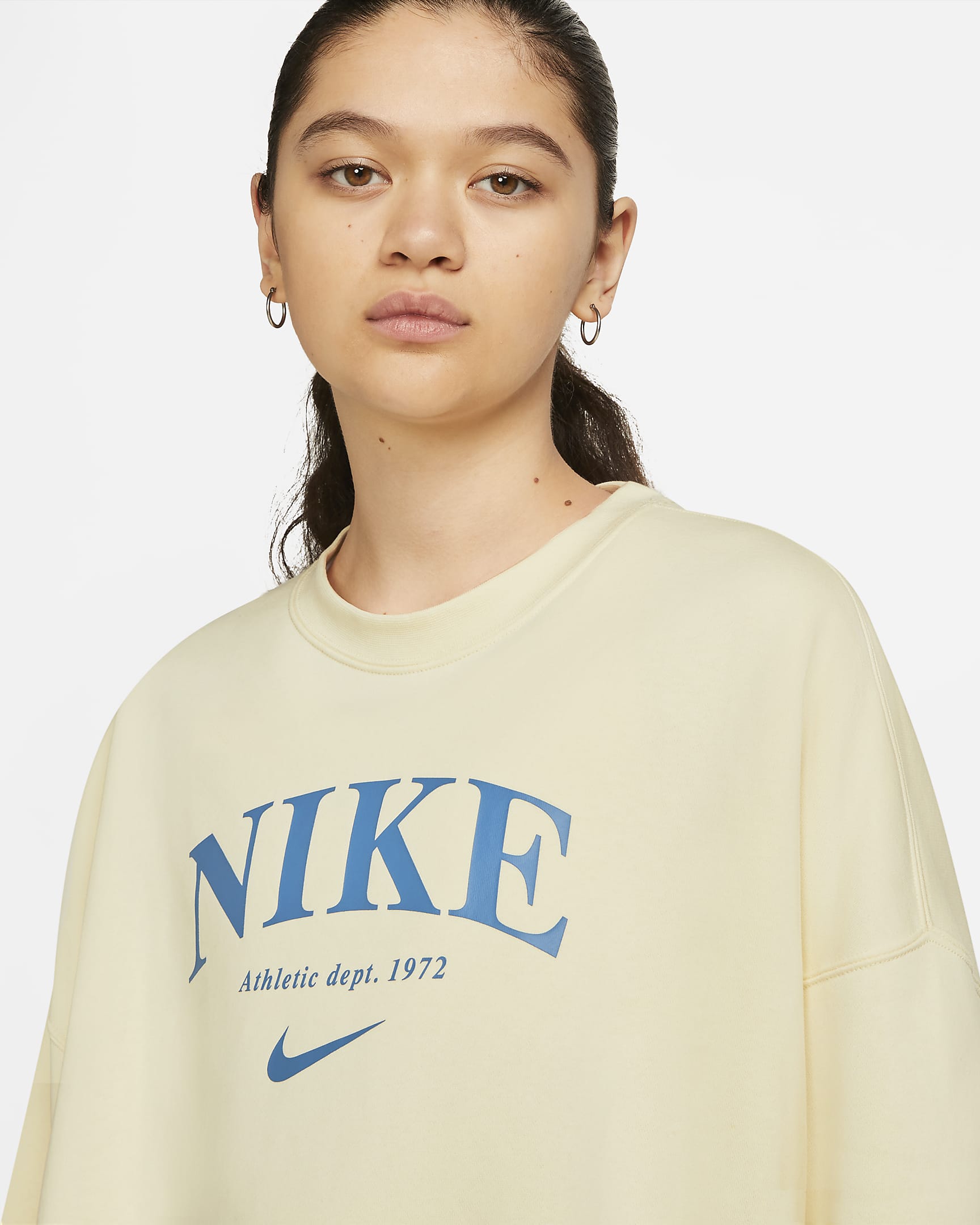Nike Sportswear Essentials Women's Oversized Fleece Sweatshirt. Nike LU