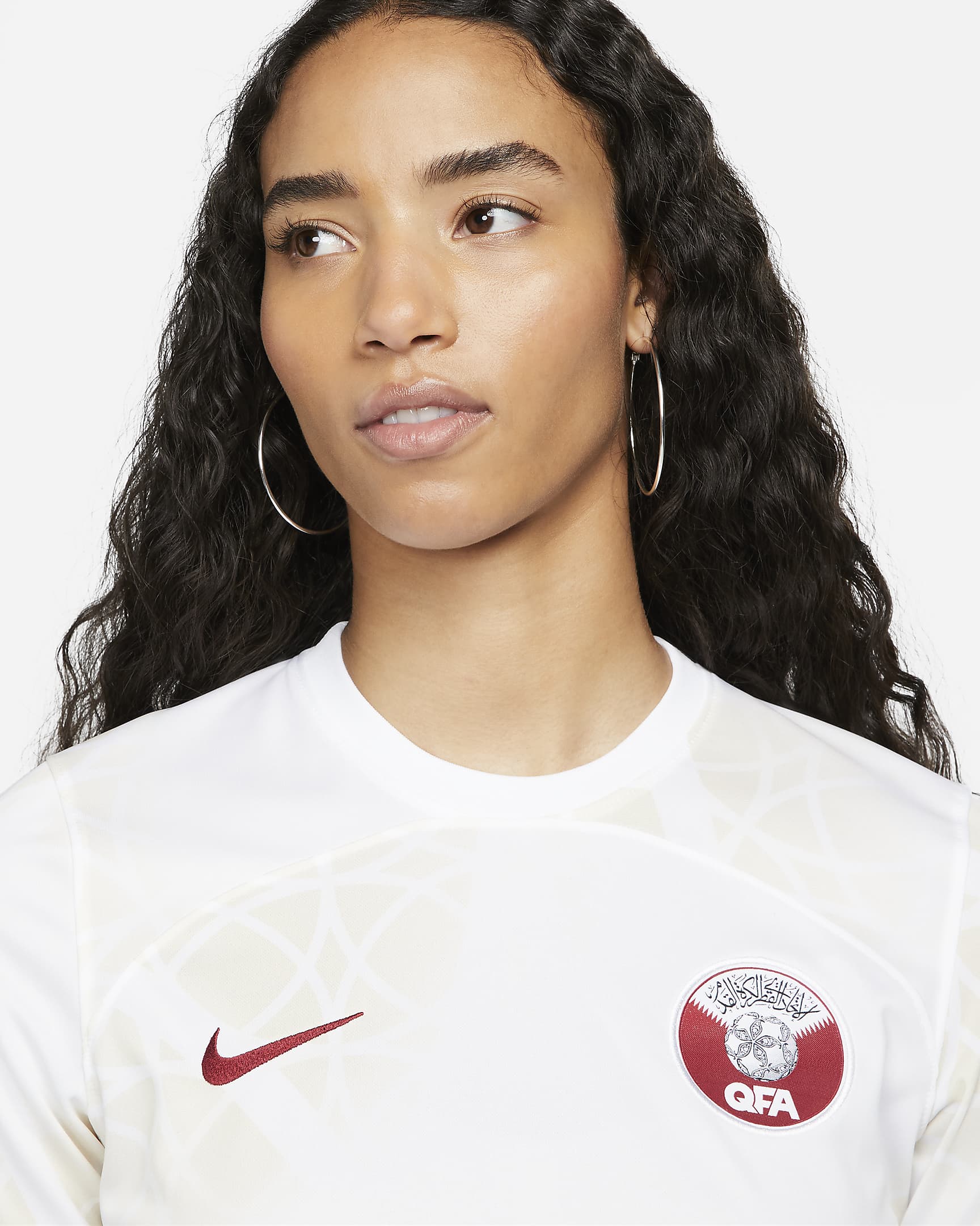 Qatar 2022/23 Stadium Away Women's Nike Dri-FIT Football Shirt. Nike PT