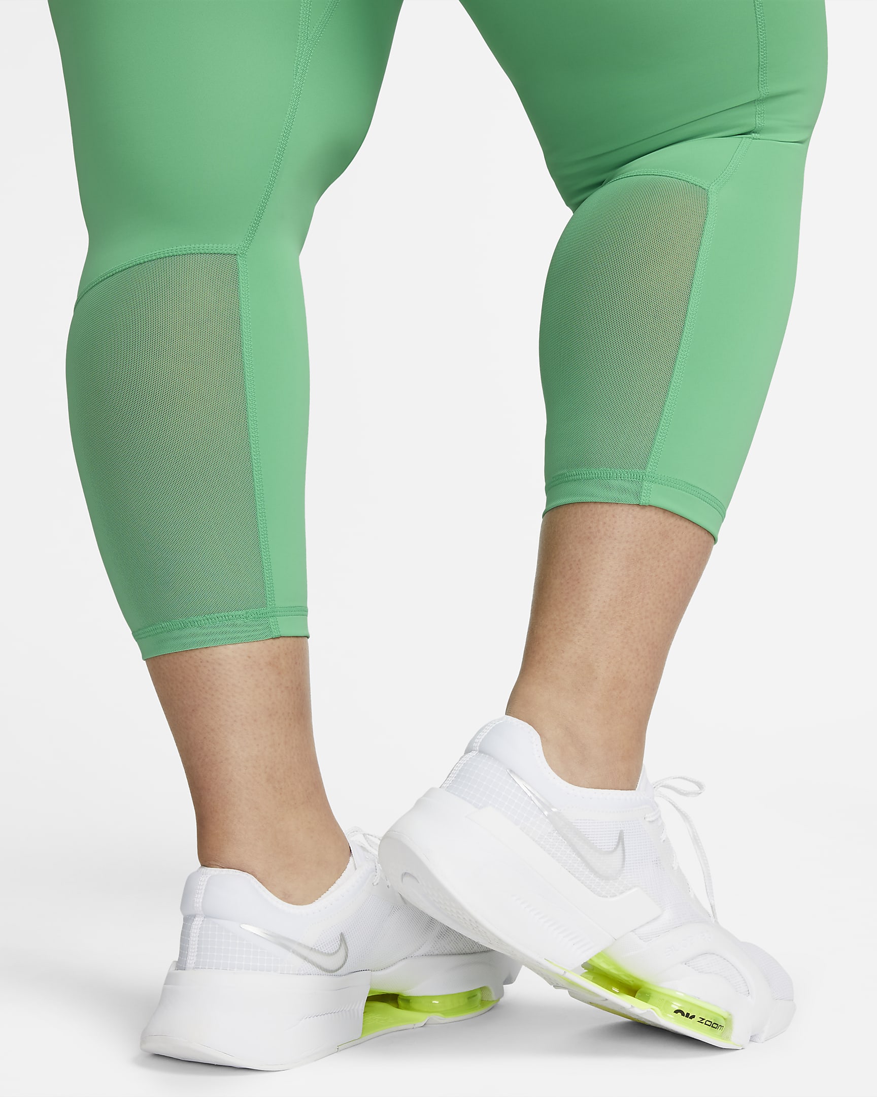 Nike Pro Women's MidRise Crop Leggings (Plus Size).