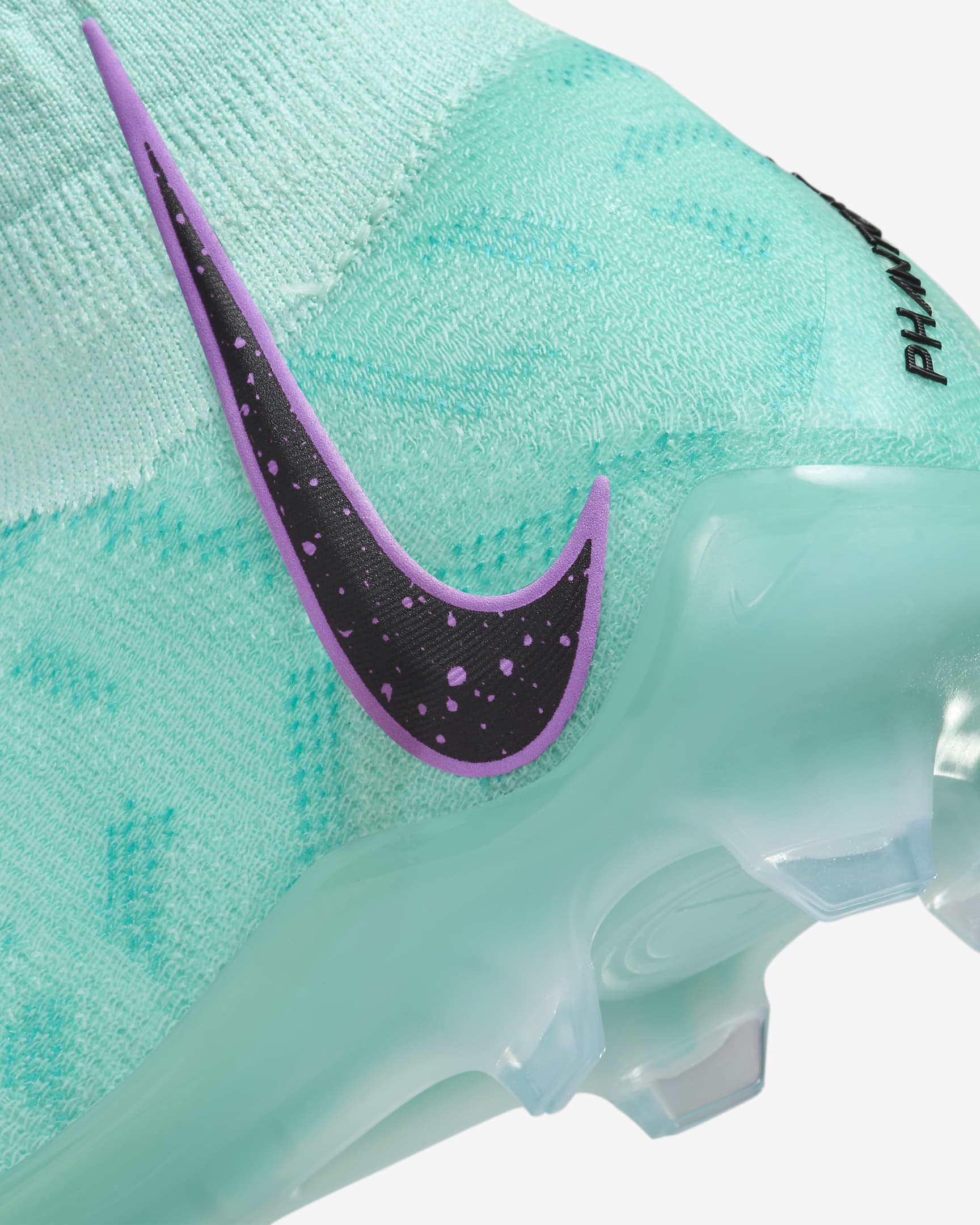 crampon fantôme noir
