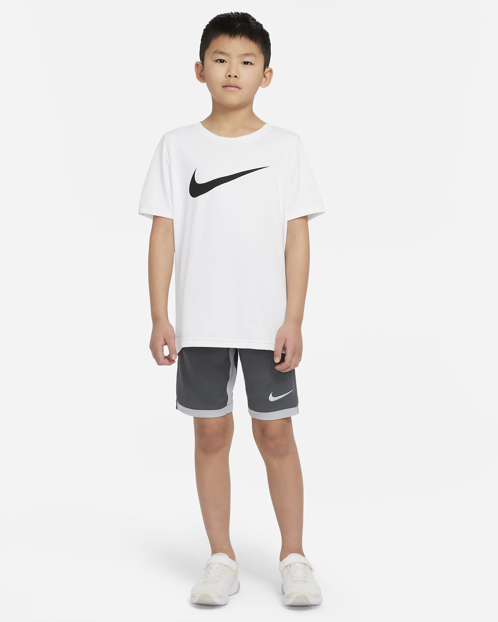 Shorts de entrenamiento para niño talla grande Nike Trophy. Nike.com