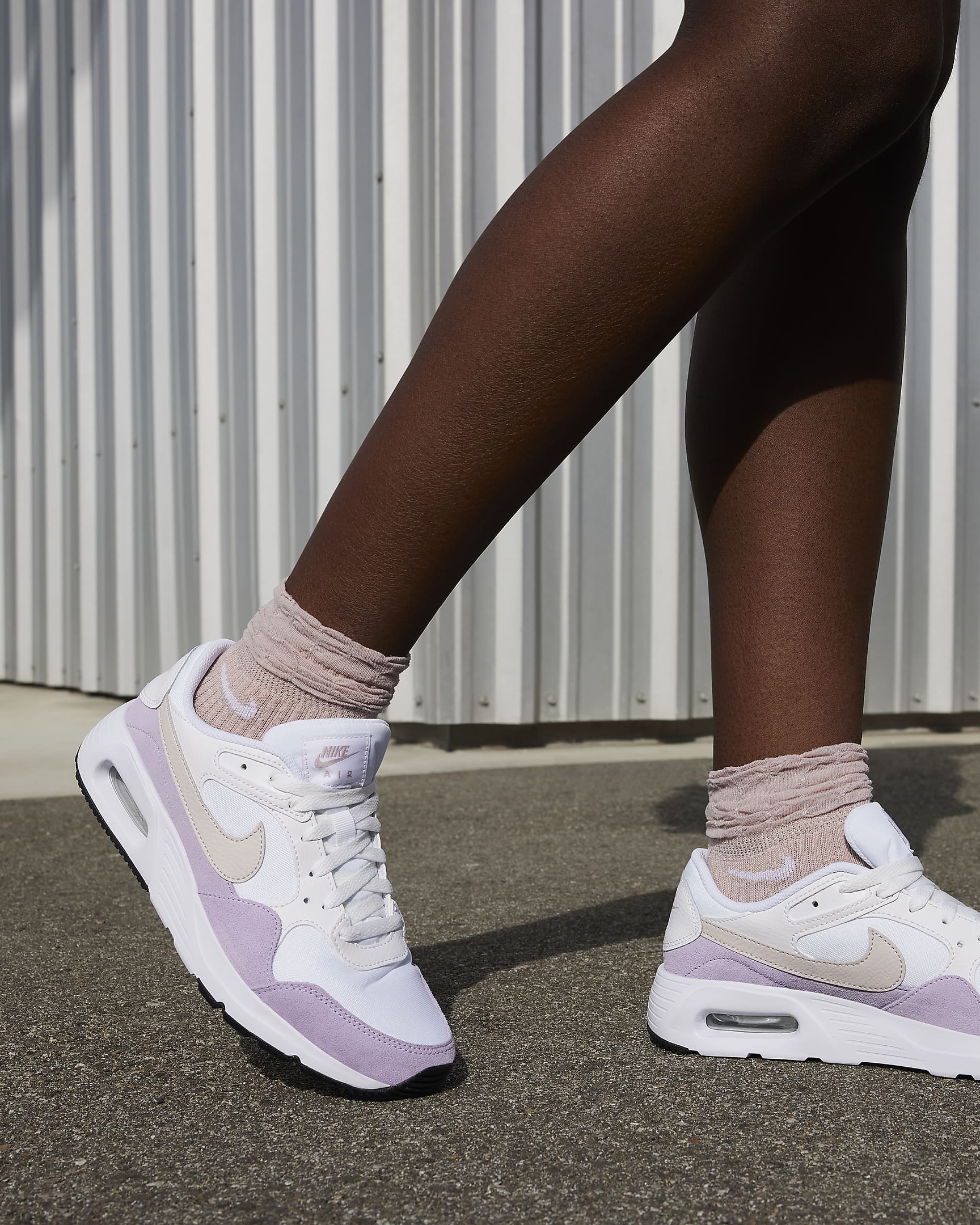 Tenis para mujer Nike Air Max SC - Blanco/Bruma violeta/Negro/Violeta platino