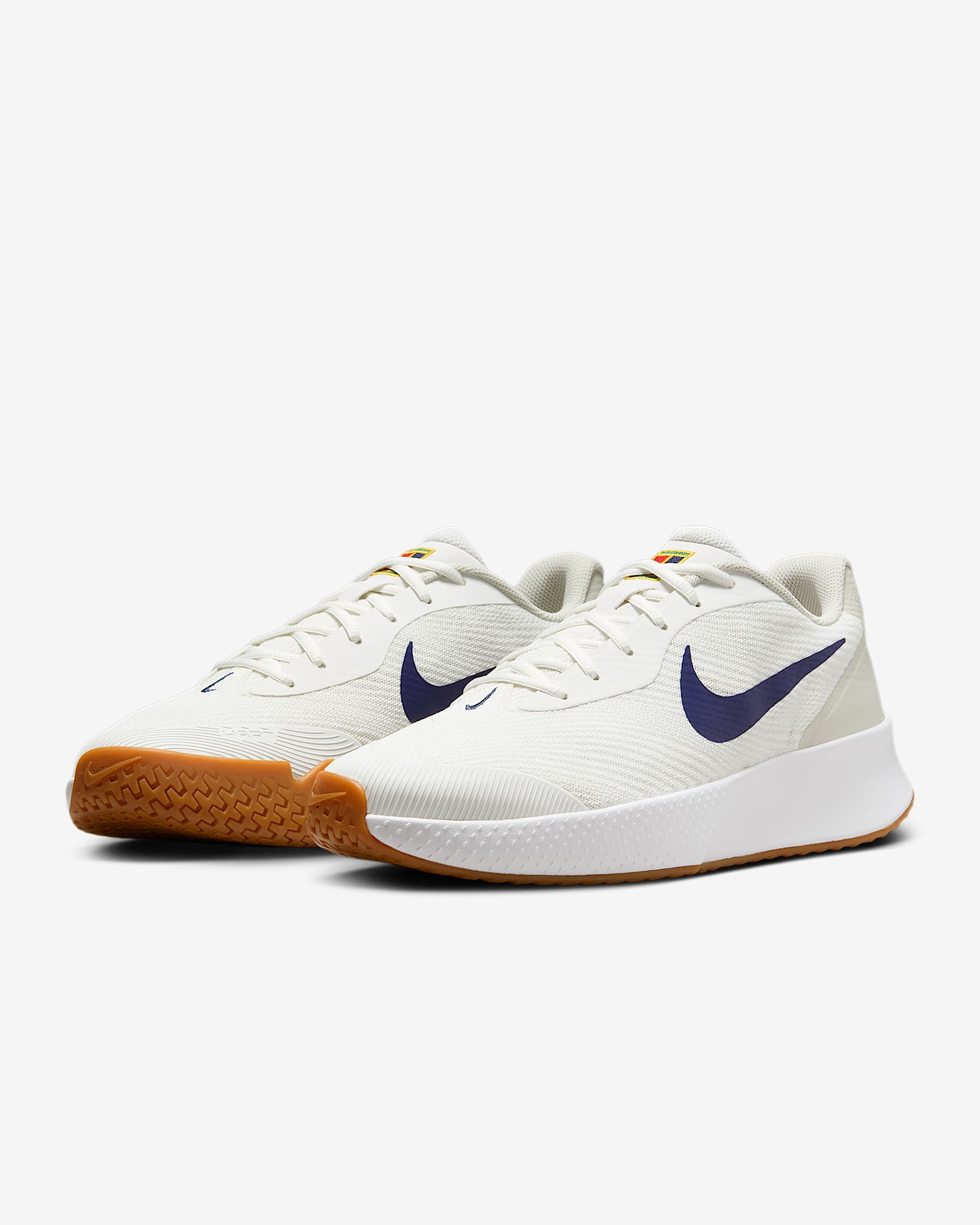 vapor lite tennis shoes
