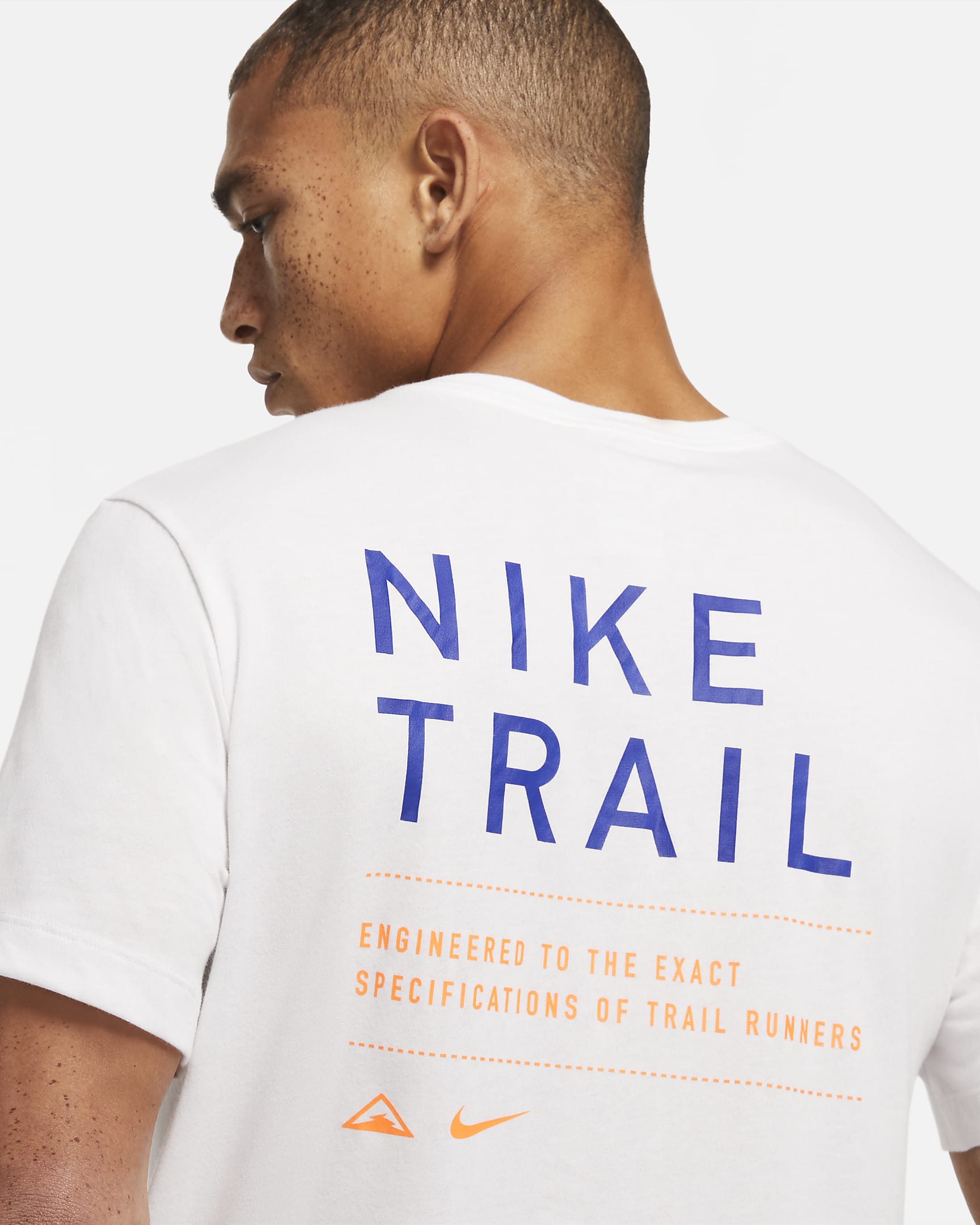 Nike Dri-FIT Trail Men's Trail Running T-Shirt. Nike BG