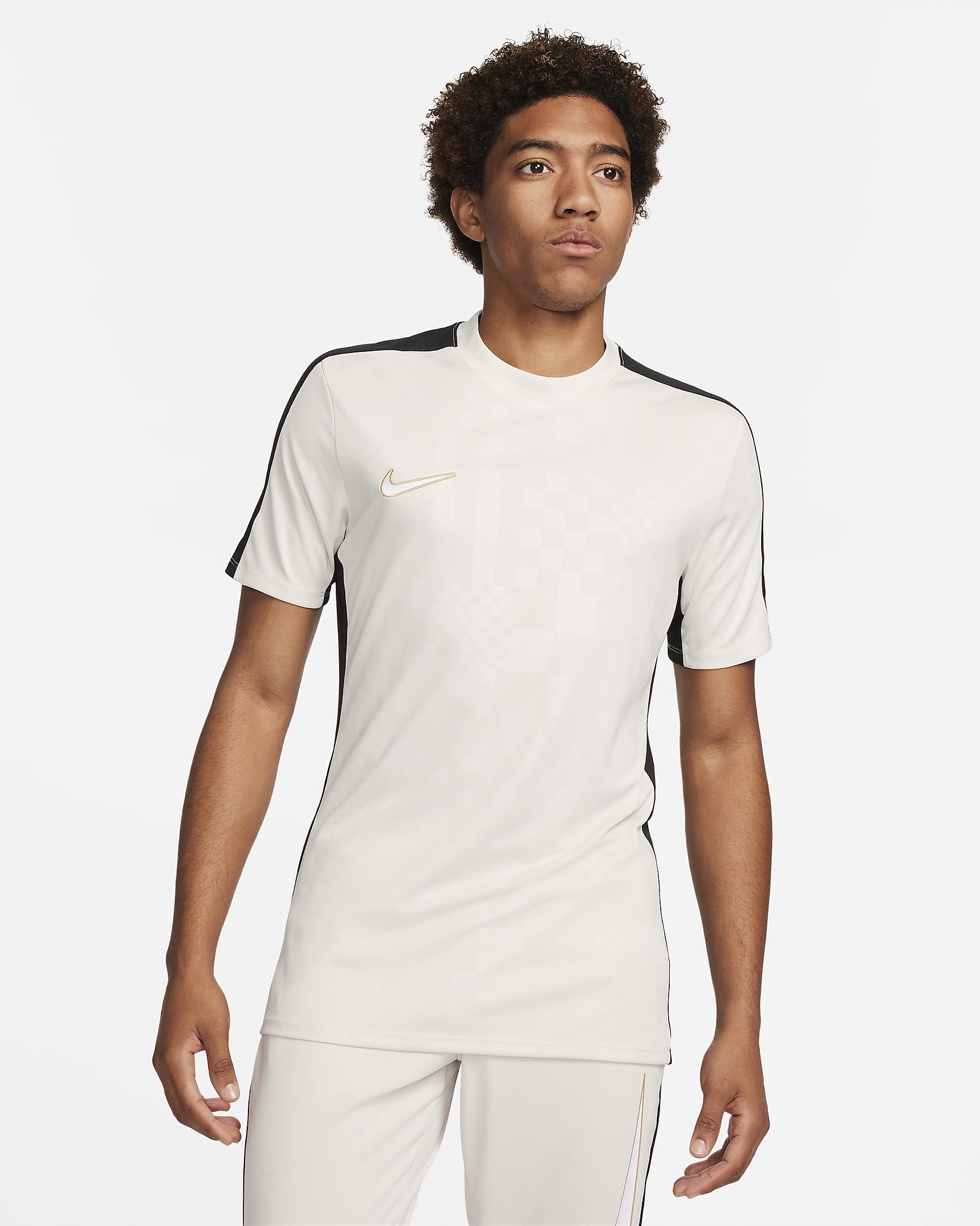 Playera de fútbol de manga corta Dri-FIT para hombre Nike Academy - Marrón verdoso claro/Negro/Blanco