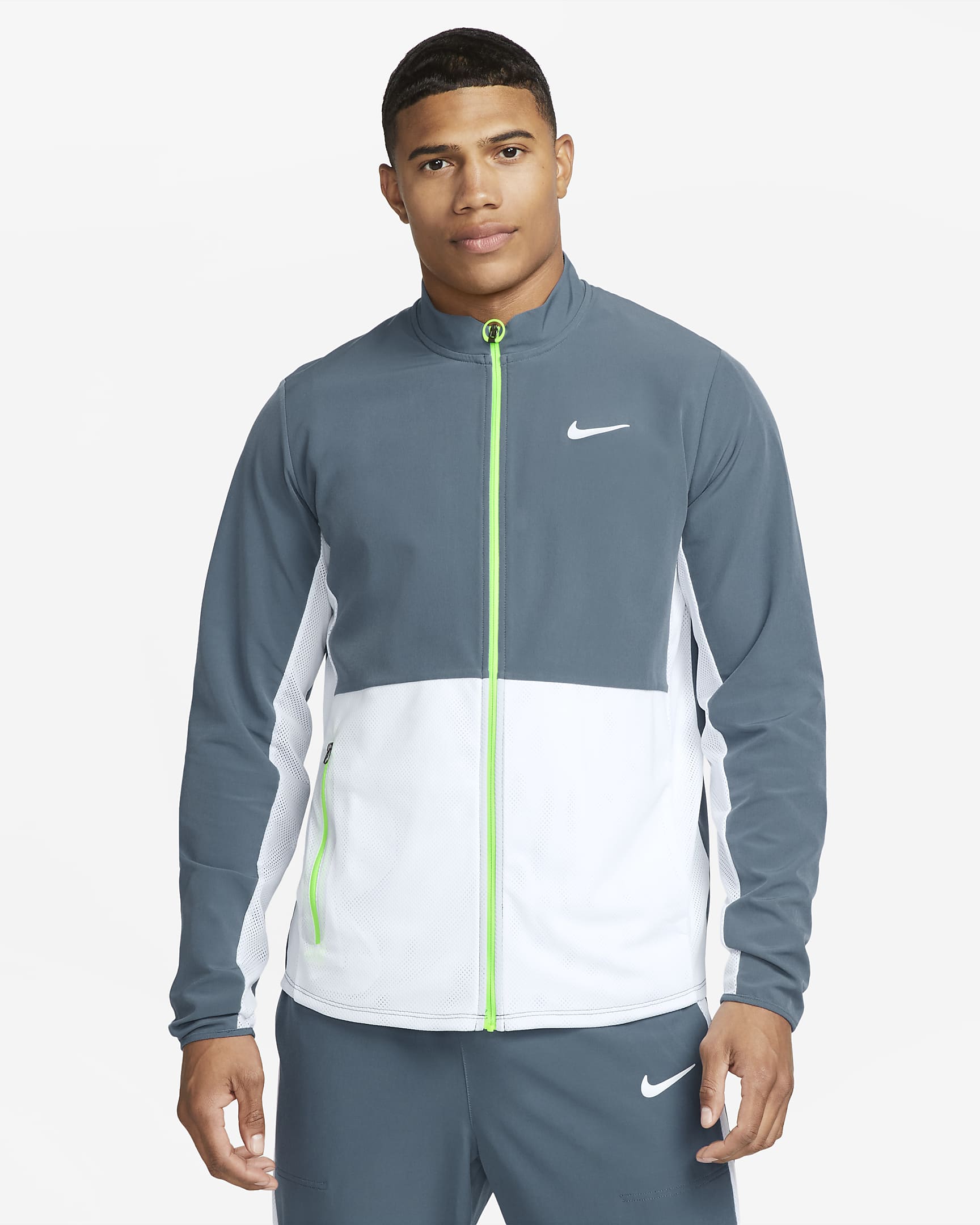 Nikecourt Advantage