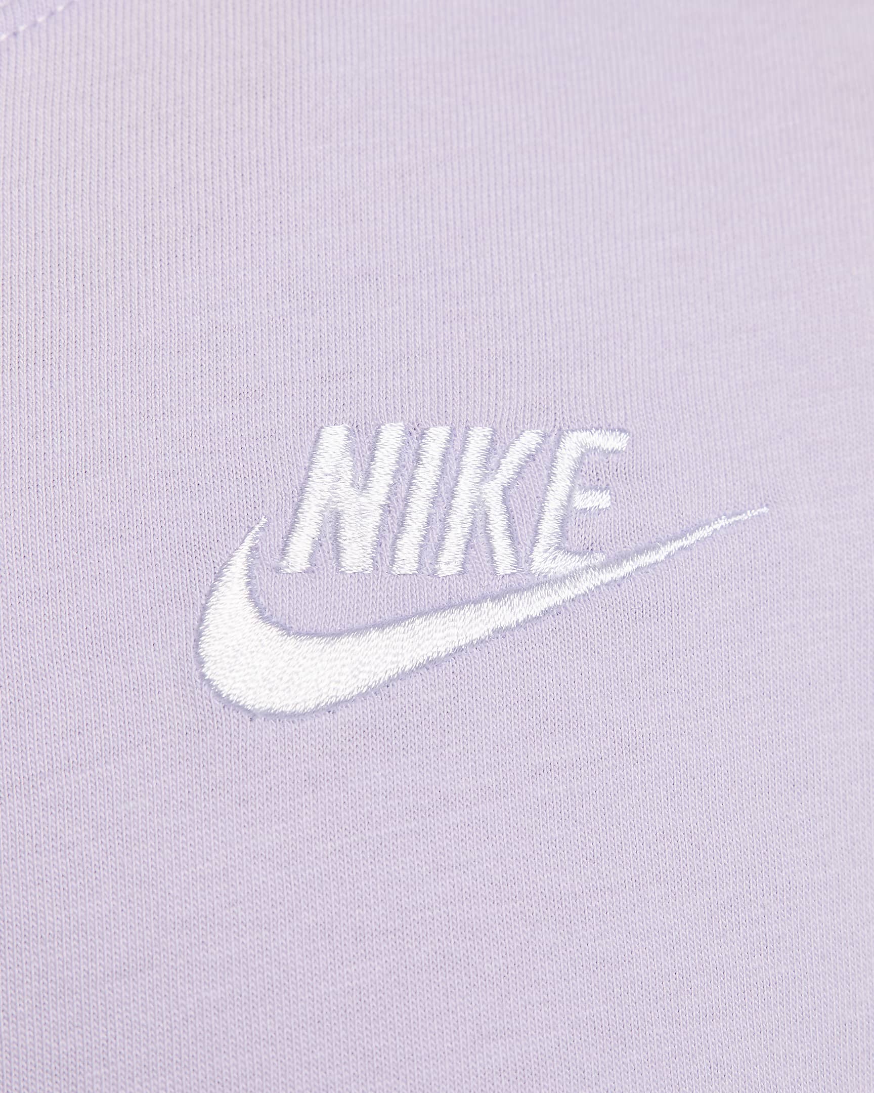 เสื้อยืดผู้หญิง Nike Sportswear Club Essentials - Violet Mist/ขาว