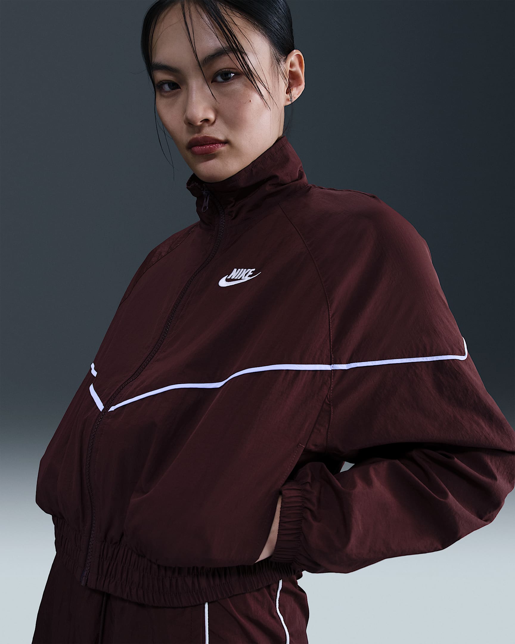 Nike Sportswear Windrunner Women's Woven Jacket - Burgundy Crush/Celestine Blue/Sail