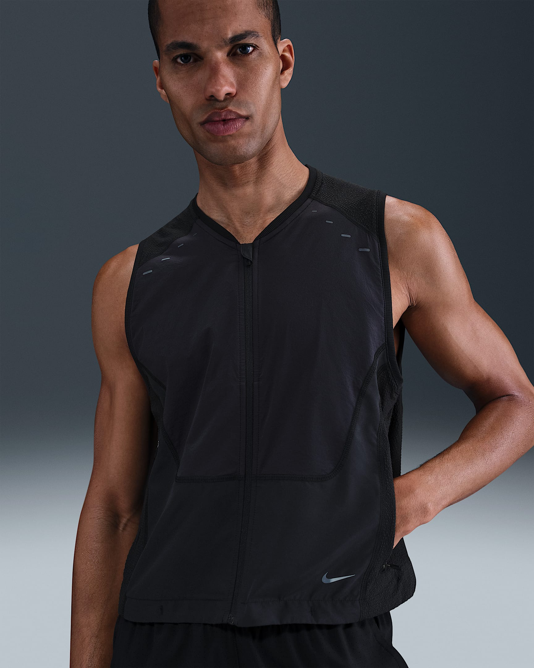 Nike Run Men's Dri-FIT ADV Running Utility Gilet - Black