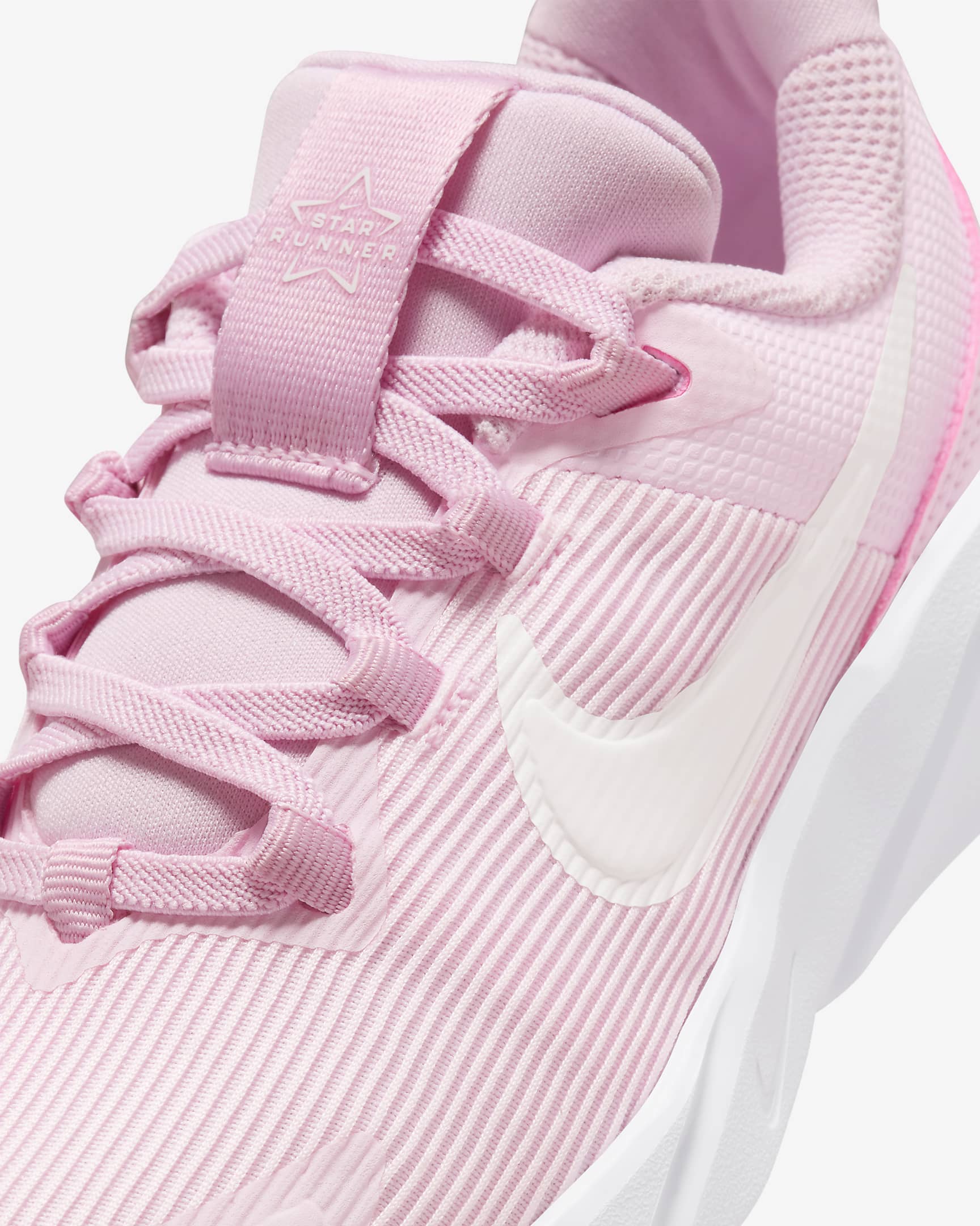 Nike Star Runner 4 小童鞋款 - Pink Foam/白色/Summit White