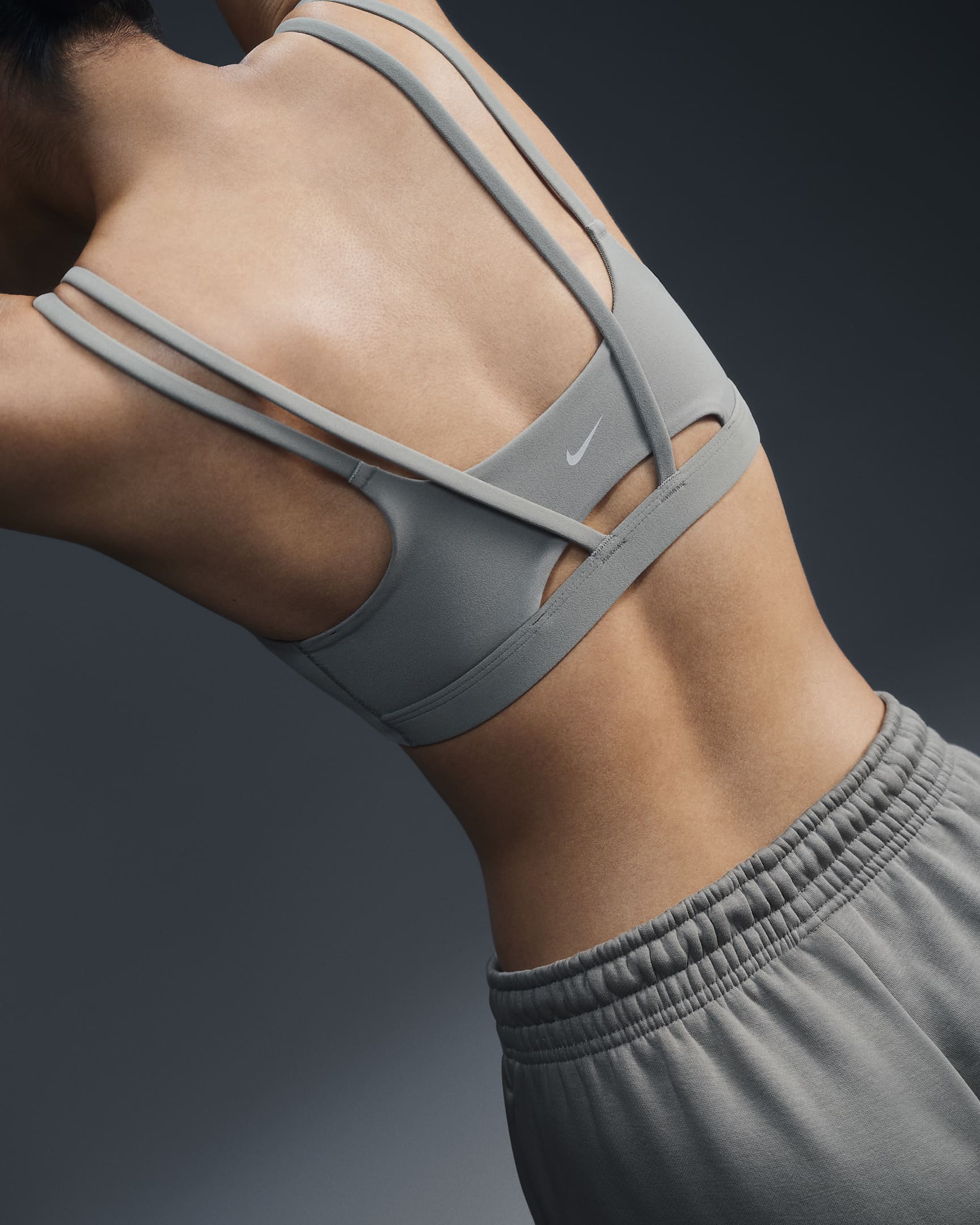 Brassière de sport rembourrée à maintien léger Nike Zenvy Strappy pour femme - Light Army/Blanc