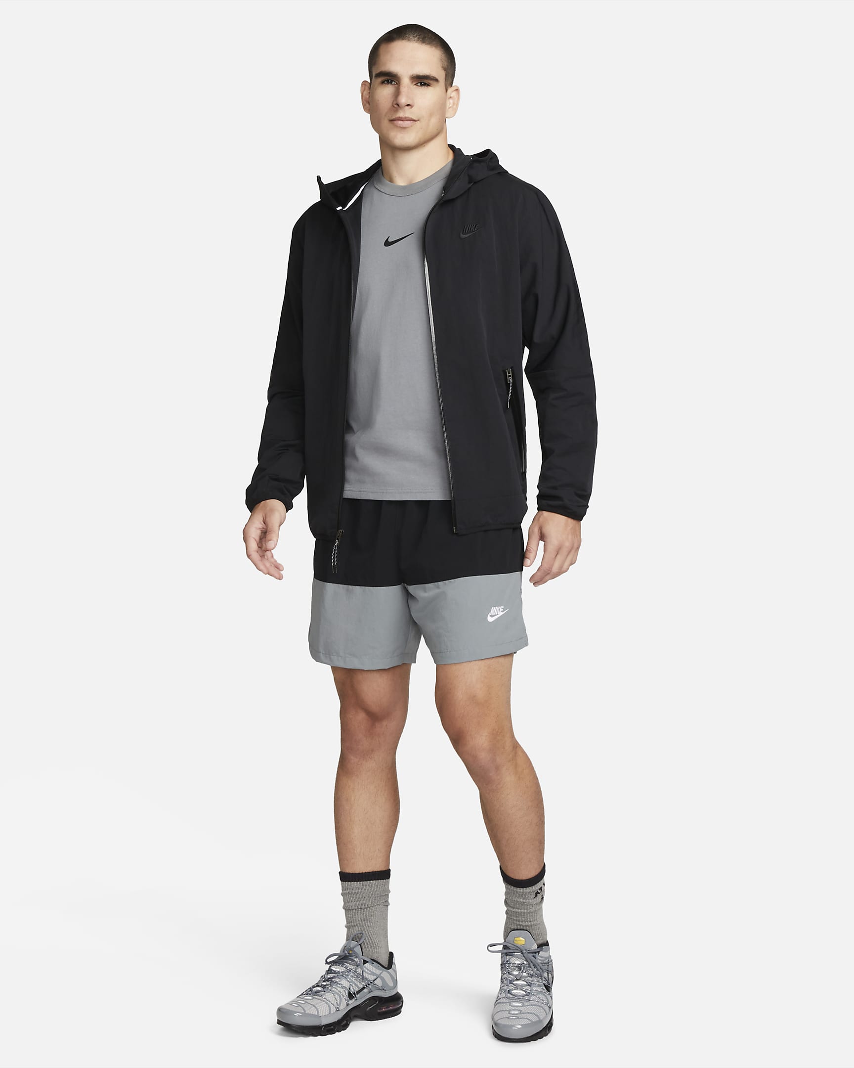 Nike Club Men's Woven Colour-Blocked Shorts. Nike CA