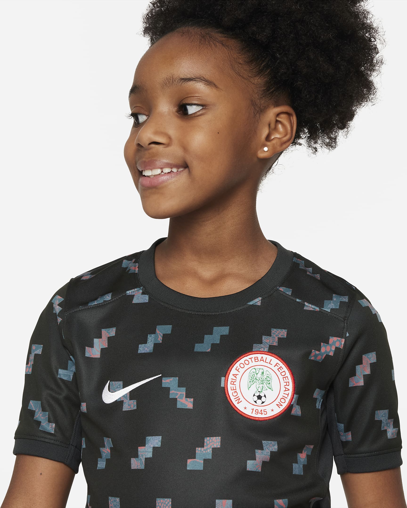 Nigeria 2023 Stadium Away Older Kids' Nike Dri-FIT Football Shirt. Nike IL