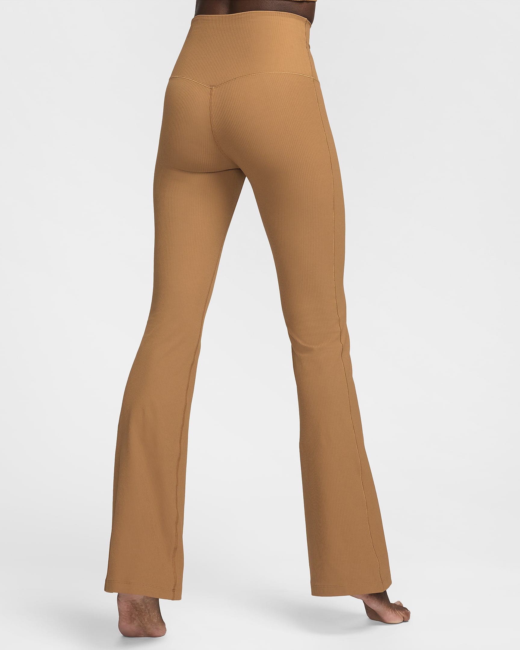 Nike Zenvy Rib Leggings in voller Länge mit sanftem Halt, hohem Taillenbund und ausgestelltem Bein (Damen) - Light British Tan/Schwarz