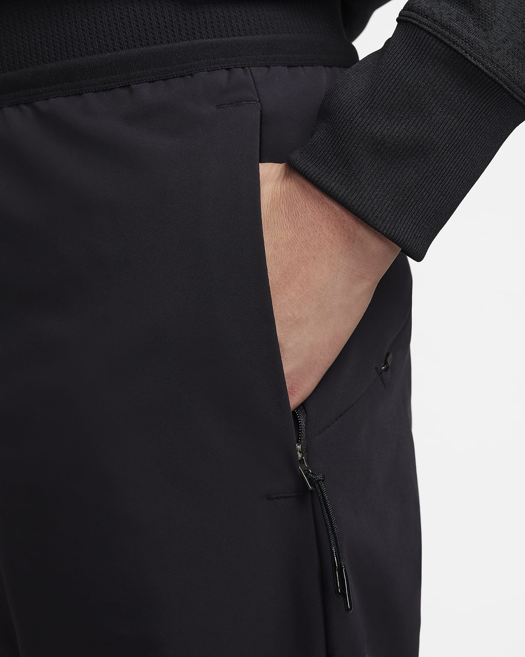 Nike APS Men's Dri-FIT Woven Versatile Trousers. Nike PH