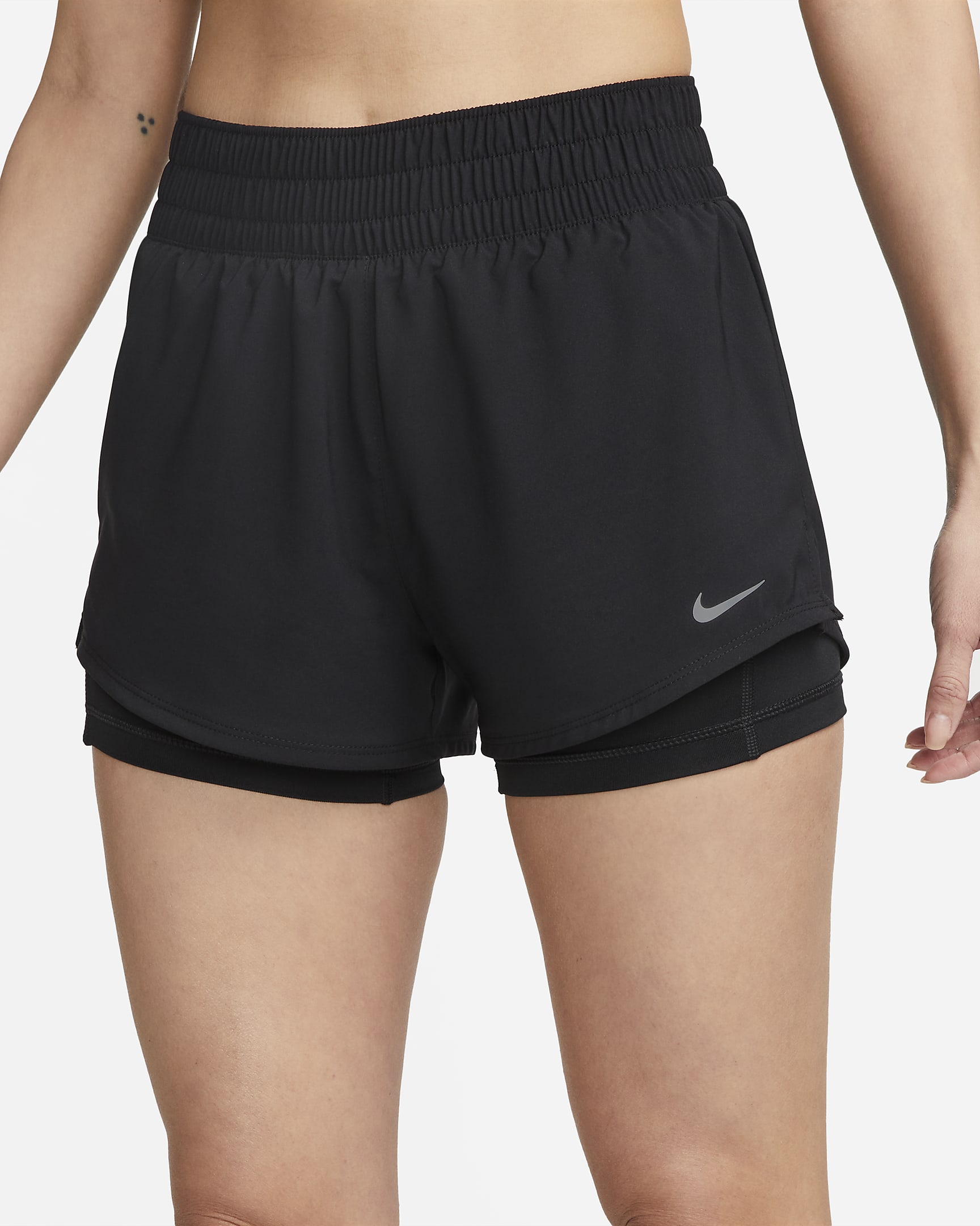 Nike Dri-FIT One Women's Mid-Rise 8cm (approx.) 2-in-1 Shorts - Black