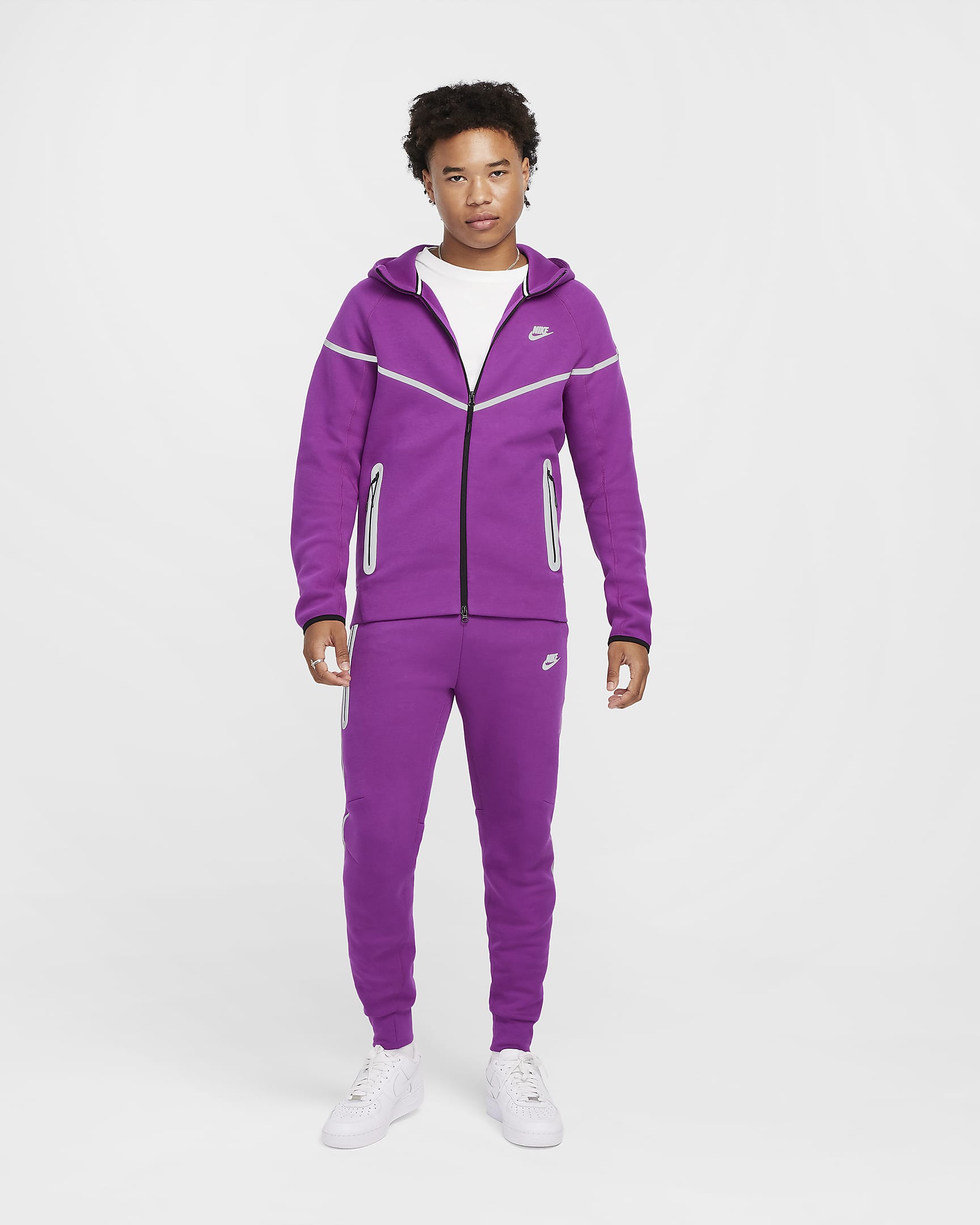 Nike Tech Windrunner Men's Fleece Full-Zip Jacket - Bold Berry