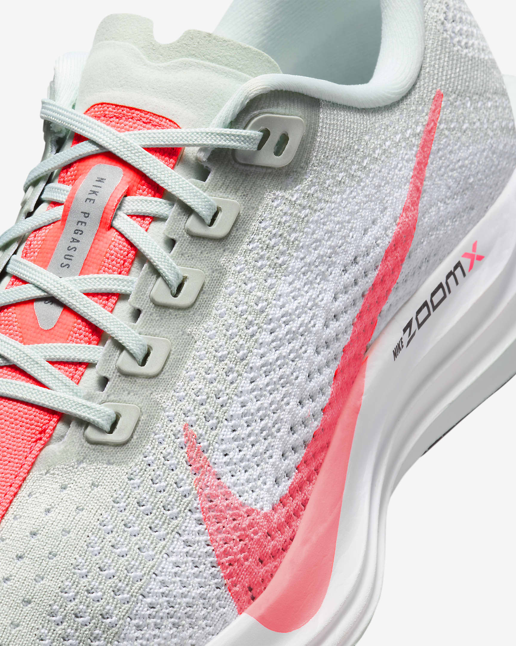 Nike Pegasus Plus hardloopschoenen voor dames (straat) - Barely Grey/Wit/Zwart/Hot Punch