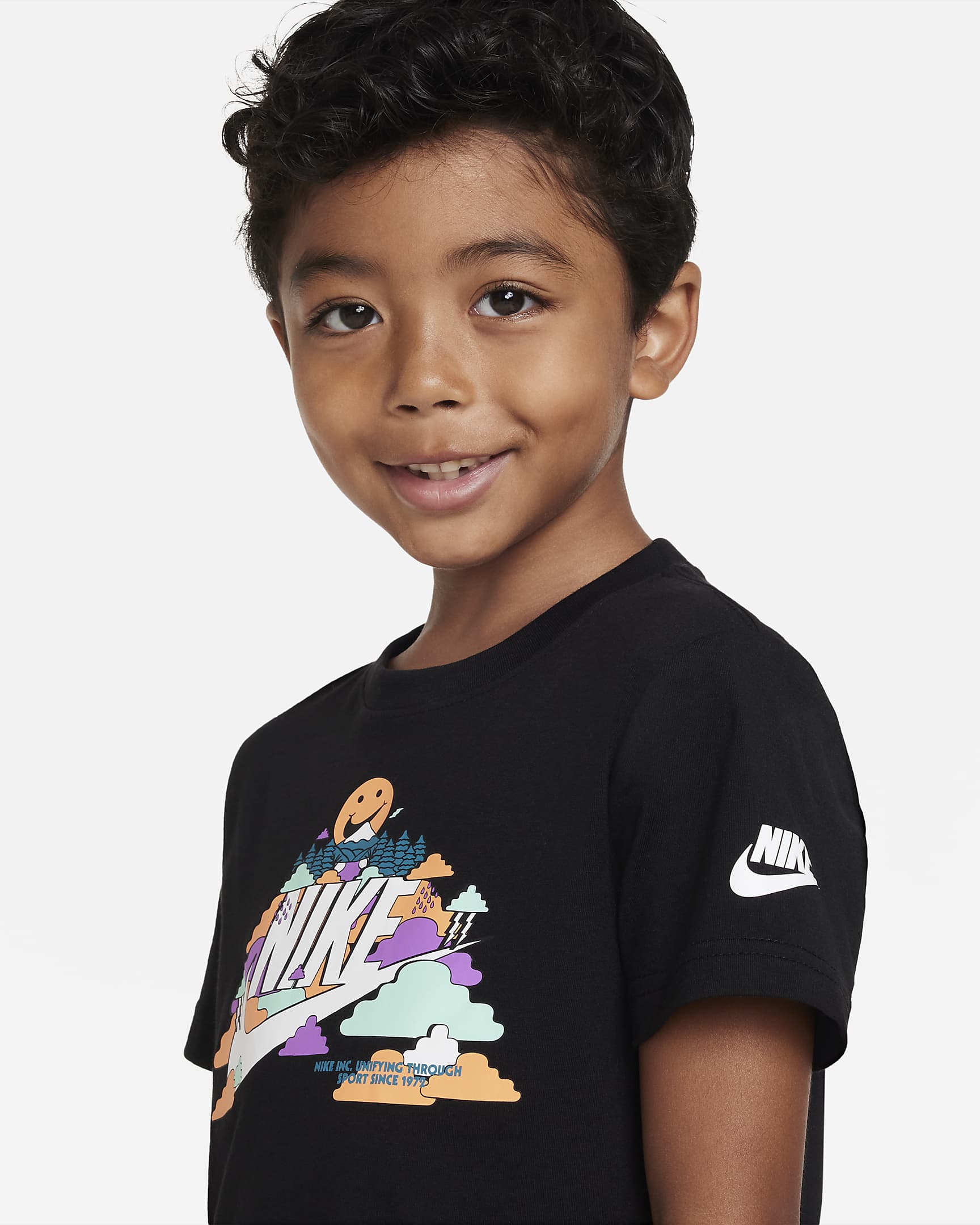 Nike Happy Clouds Tee Younger Kids' Tee. Nike UK