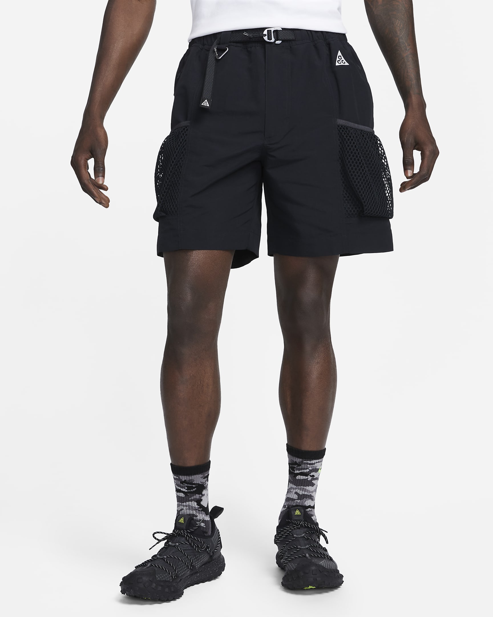 Nike ACG "Snowgrass" Men's Cargo Shorts - Black/Anthracite/Summit White