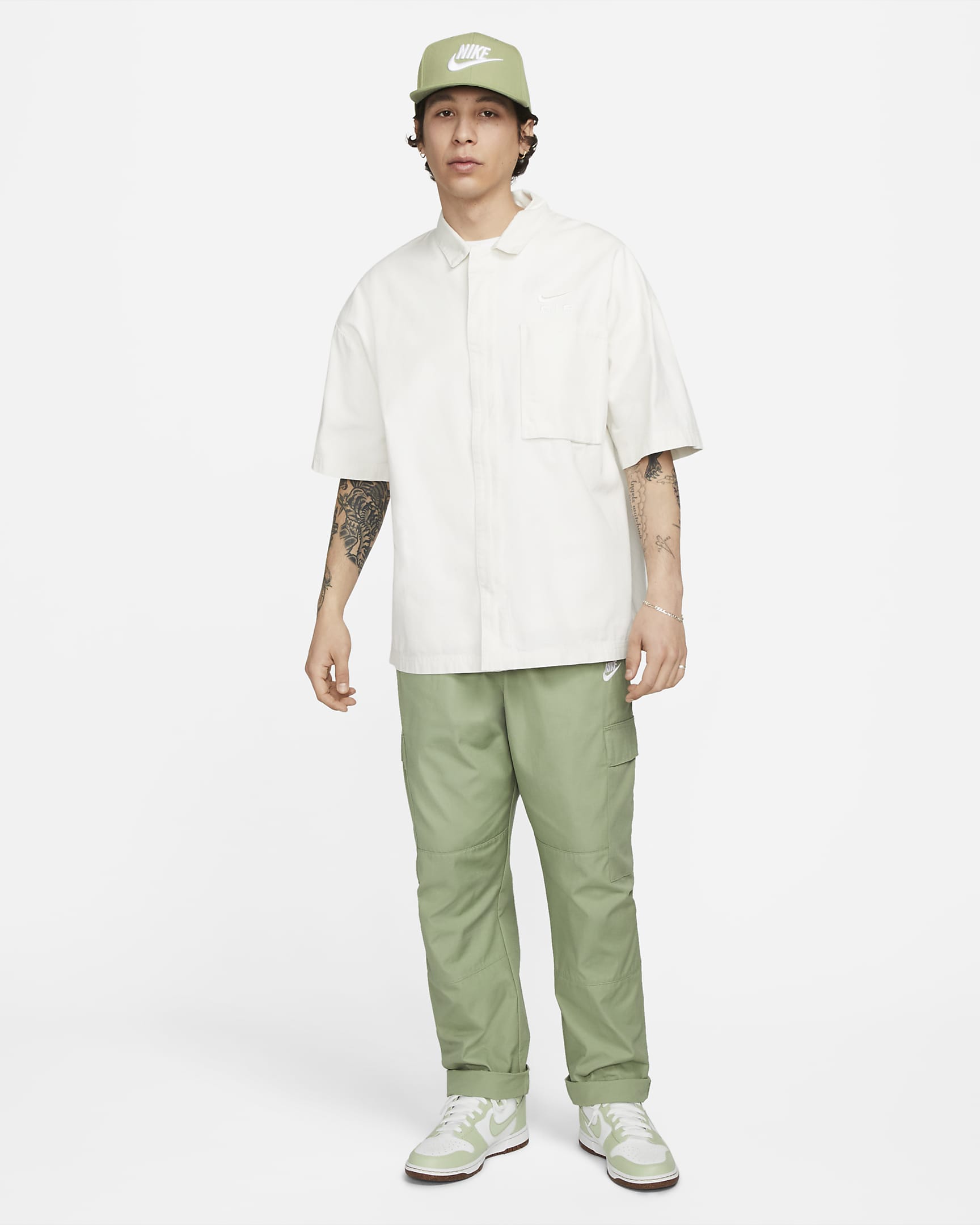 Nike Club Men's Woven Cargo Trousers. Nike UK