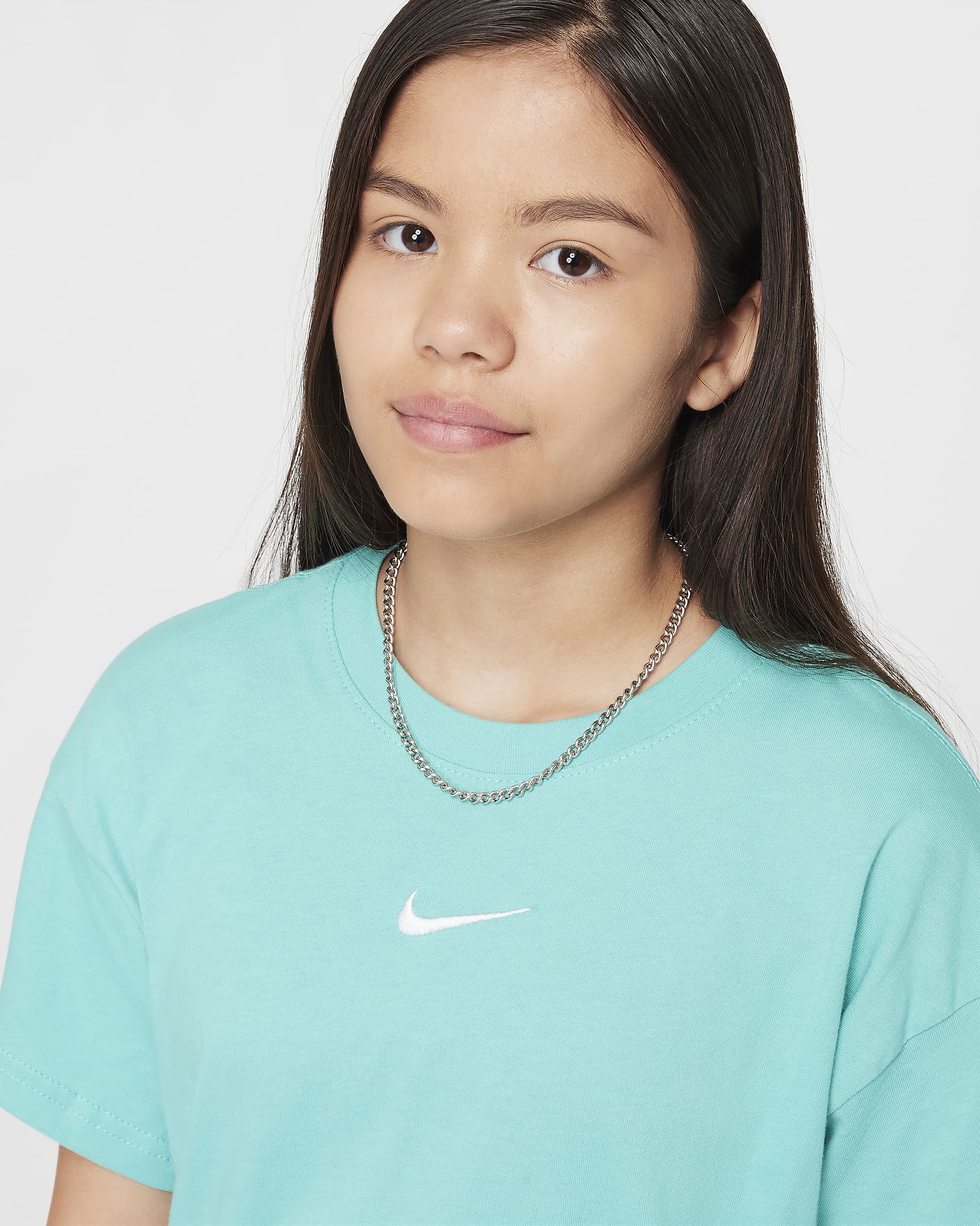 Playera para niña talla grande Nike Sportswear Essential - Escarcha verde