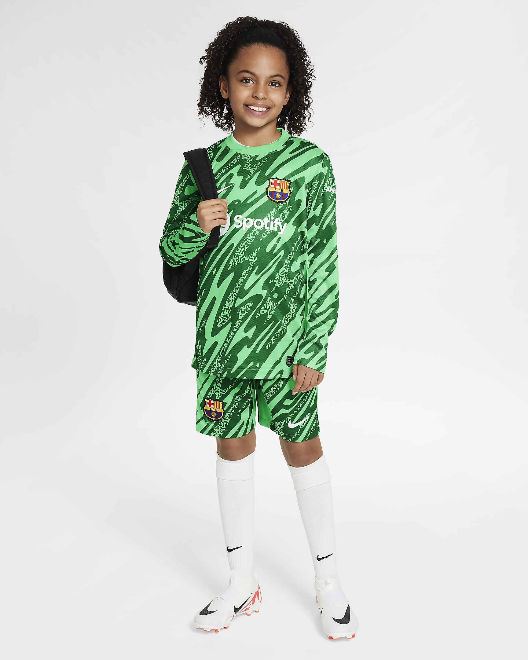 Shorts da calcio replica Nike Dri-FIT FC Barcelona 2024/25 Stadium per ragazzo/a – Goalkeeper - Green Spark/Pine Green/Bianco