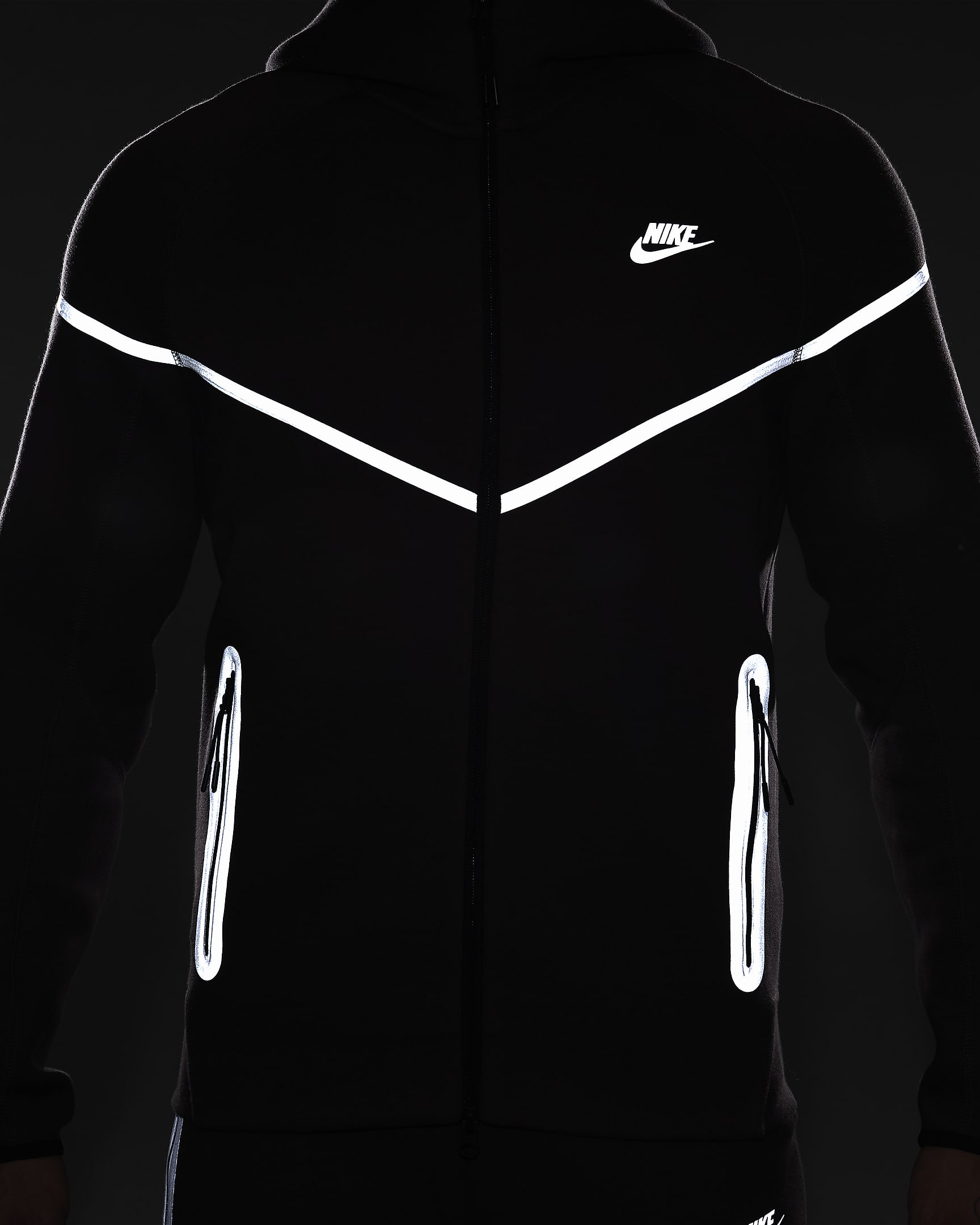 Nike Tech Windrunner Men #39 s Reflective Details Fleece Full Zip Jacket