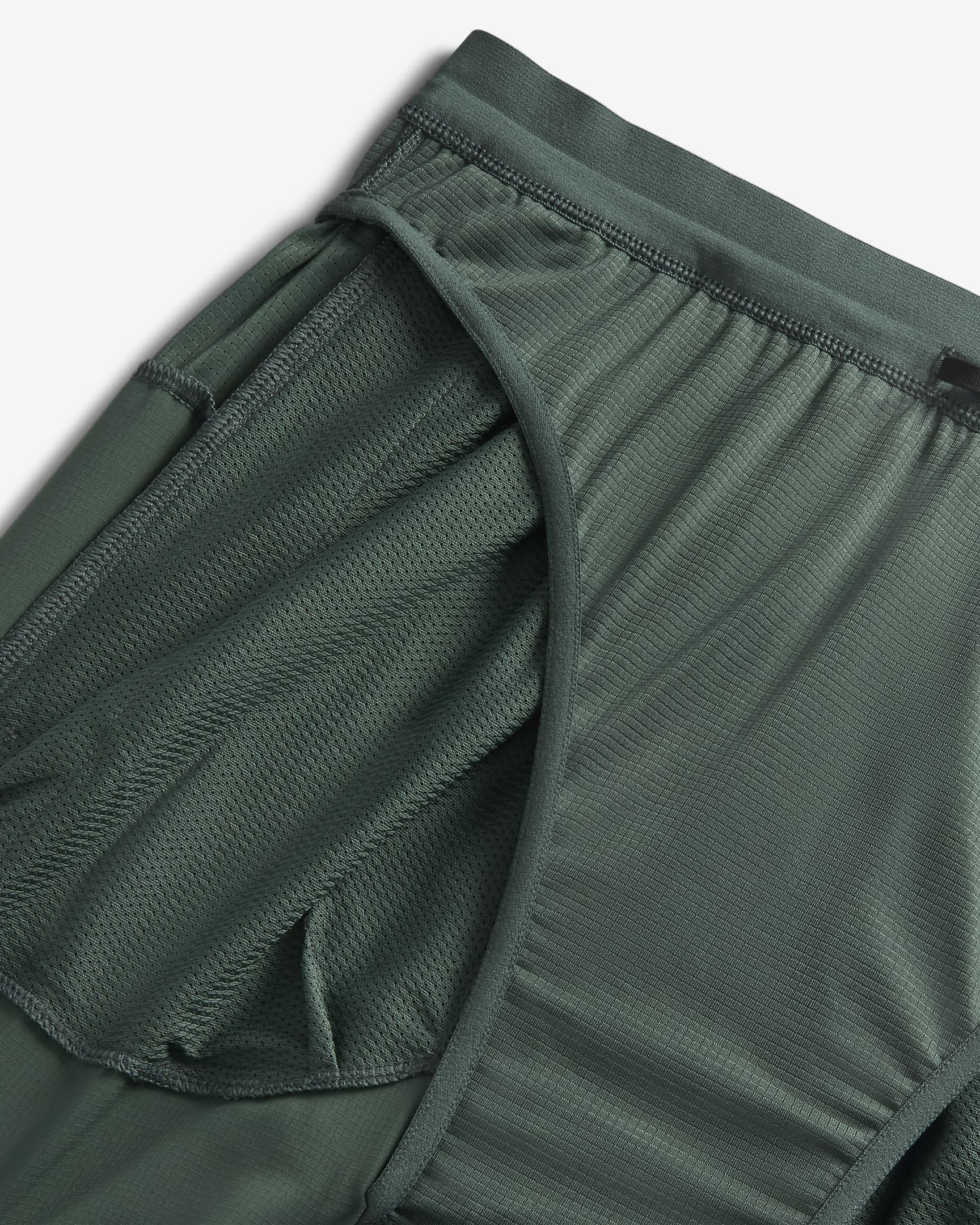 Shorts de correr Dri-FIT de 13 cm con forro de ropa interior para hombre Nike Stride - Verde vintage/Negro