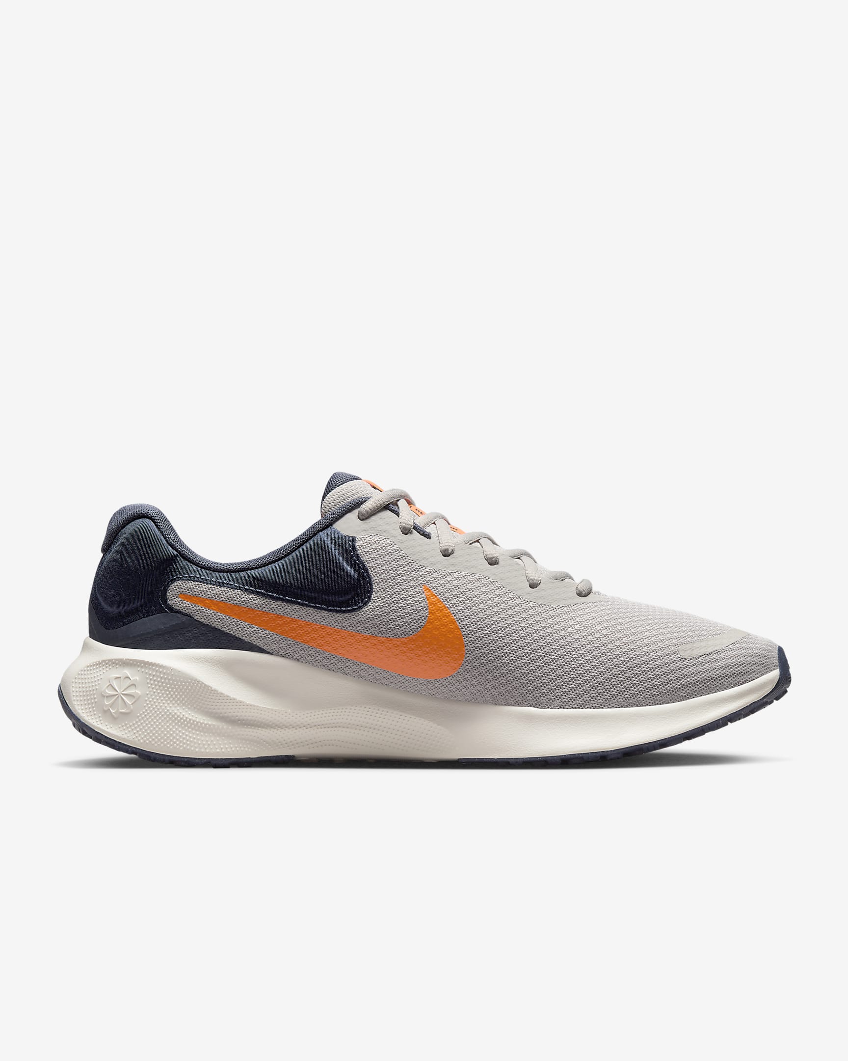 Tenis para correr en pavimento para hombre Nike Revolution 7 - Mena de hierro claro/Trueno azul/Vela/Naranja total