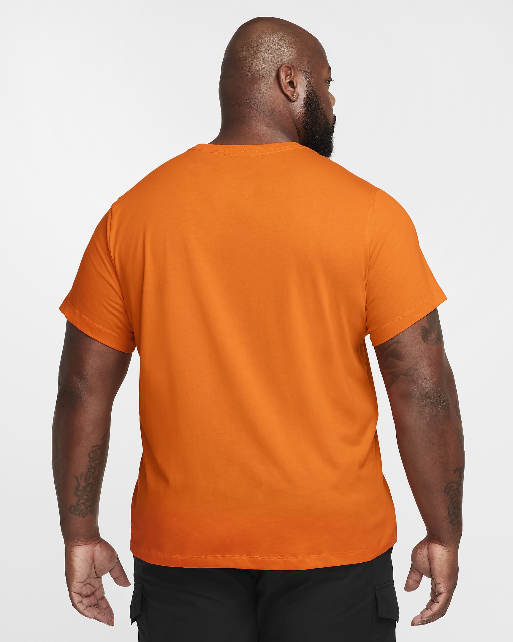 T-shirt Nike Sportswear Club pour Homme - Safety Orange