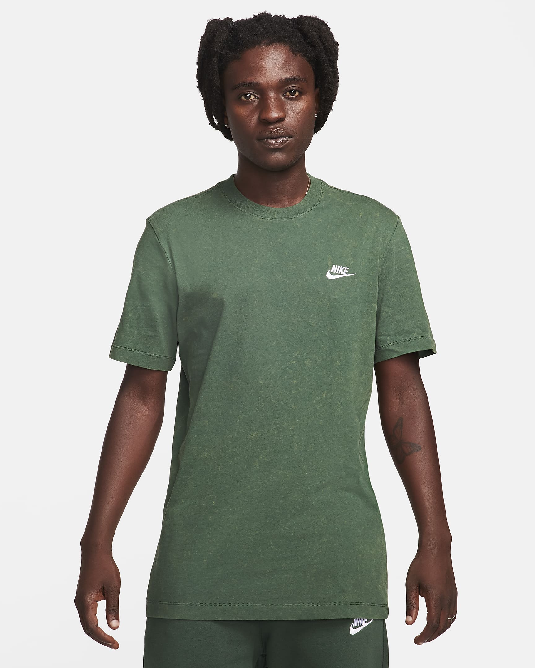 Nike Sportswear Club Men's TShirt. Nike NL
