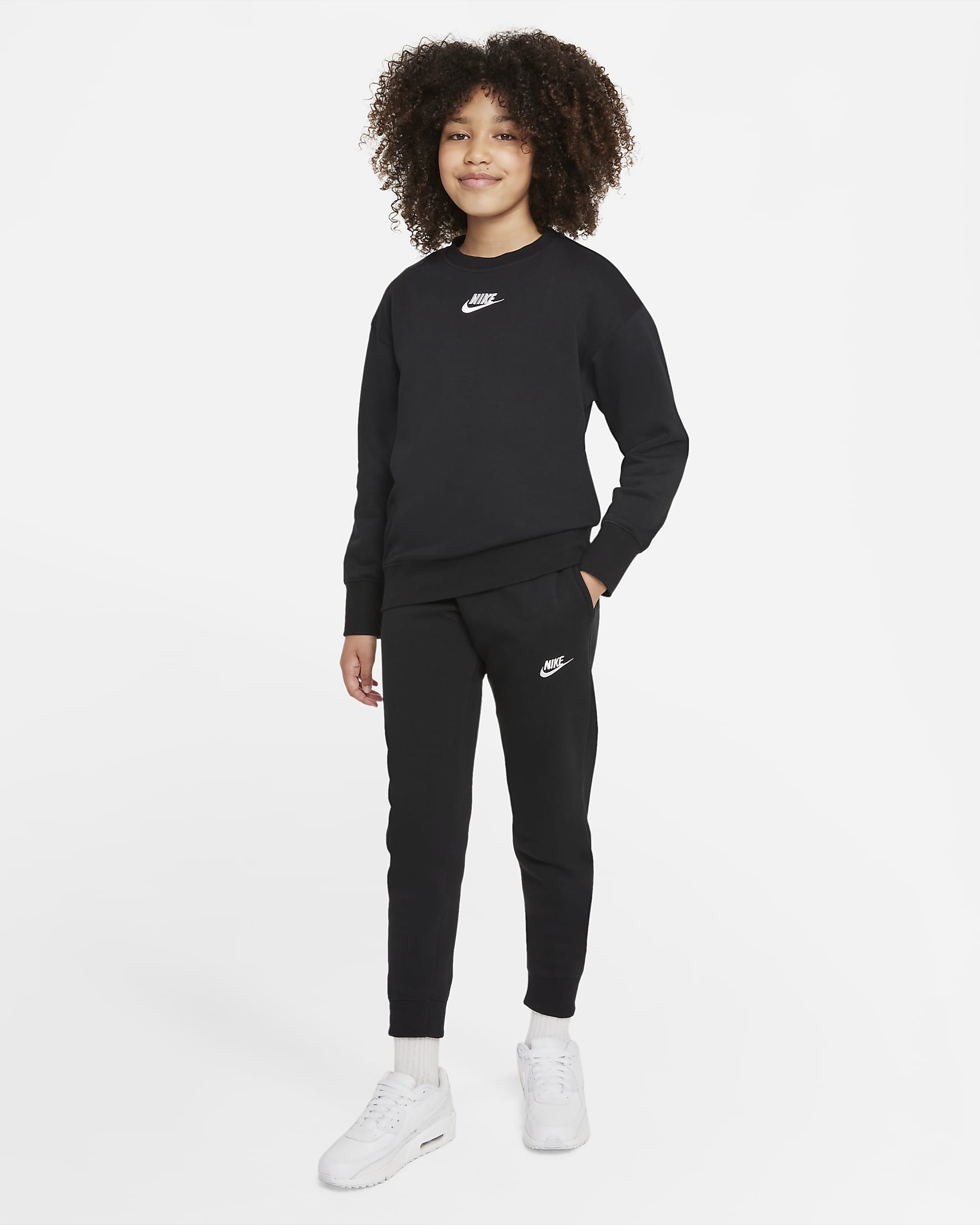 Nike Sportswear Club Fleece Big Kids' (Girls') Crew Sweatshirt. Nike.com